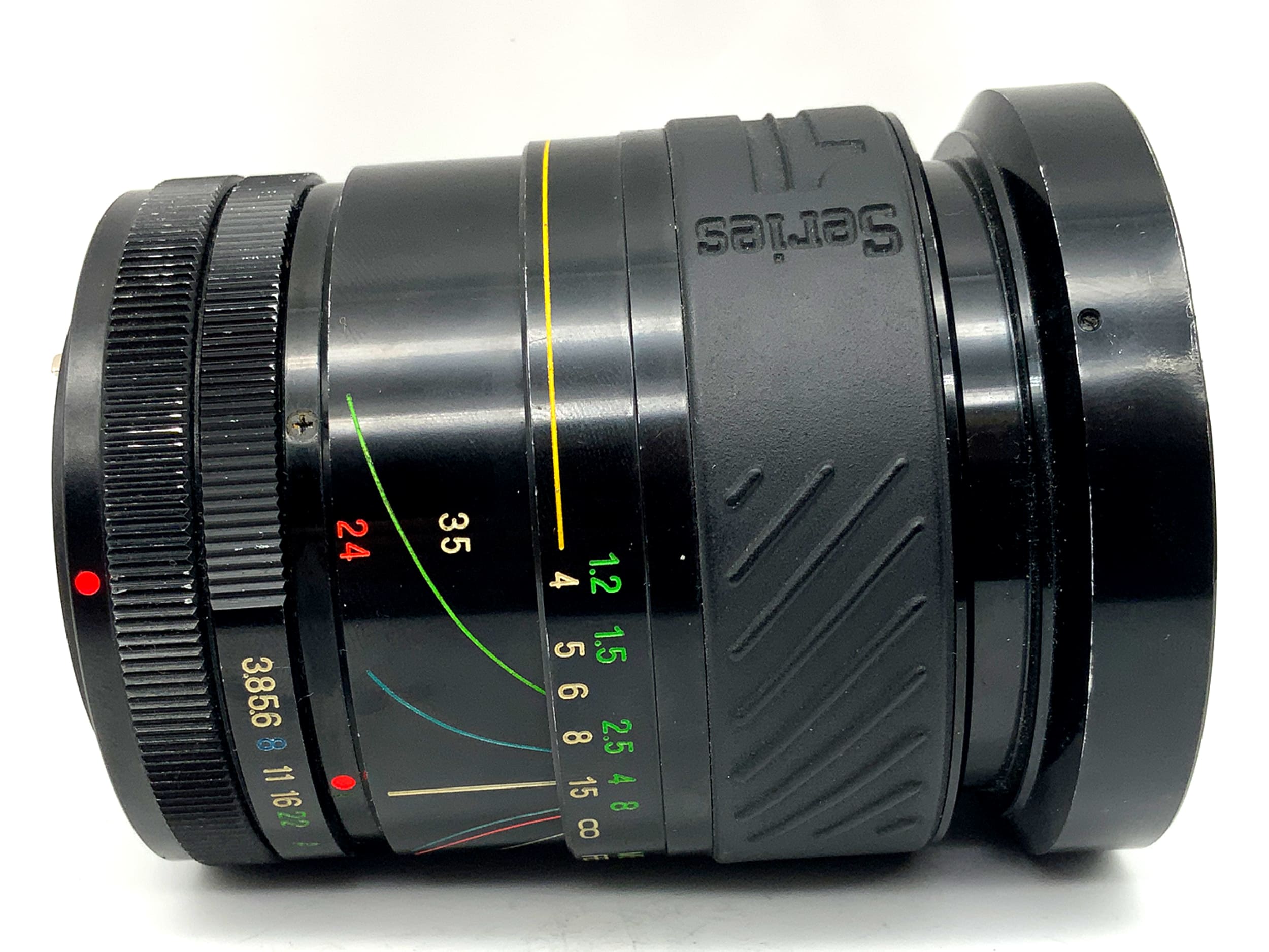 Objectif Vivitar 24-70mm 1:3.8-4.8 série 1 VMC Macro zoom (Canon FD)