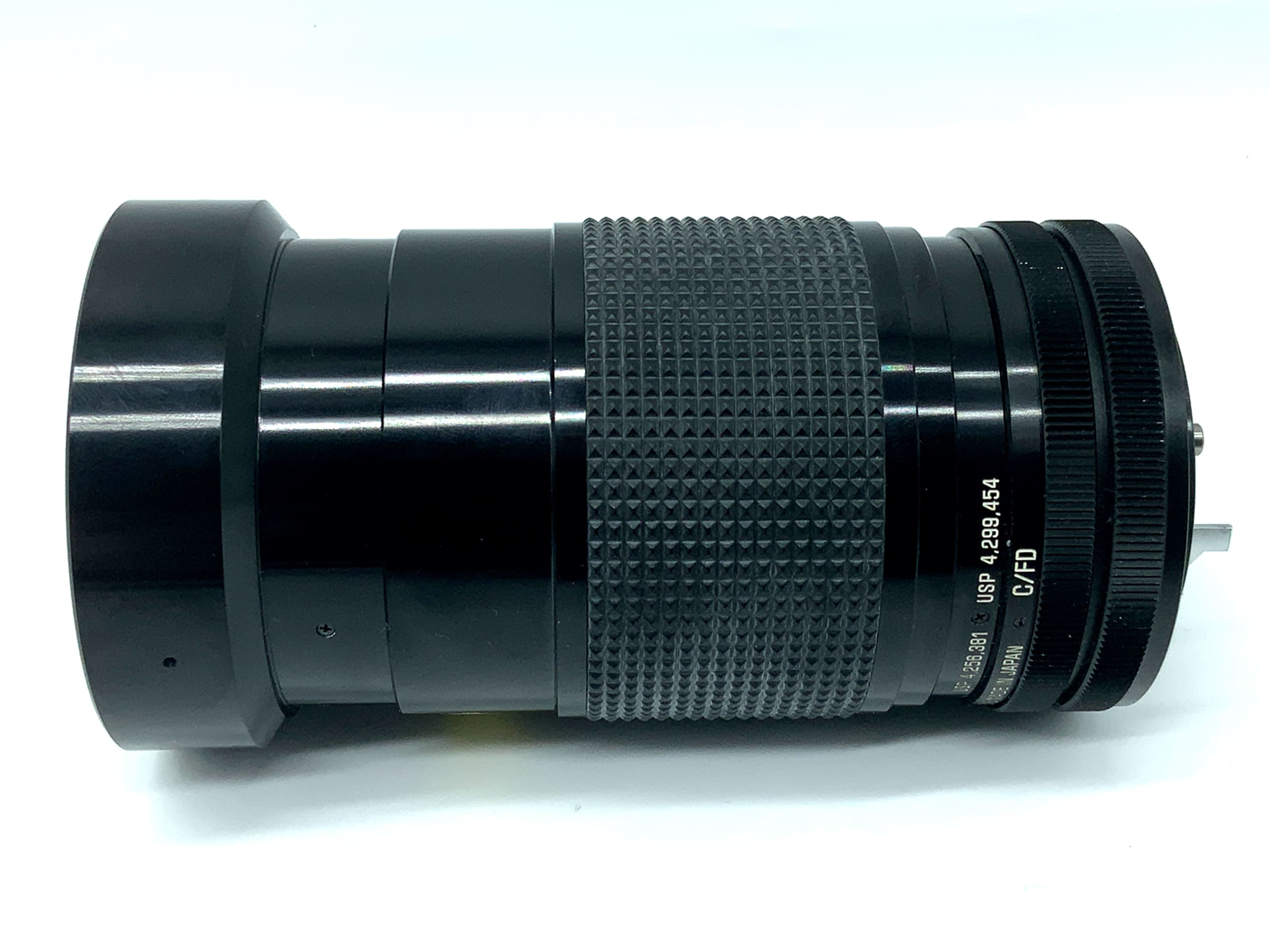 Vivitar 28-90mm 1:2.8-3.5 lens series 1 VMC Macro zoom (Canon FD)