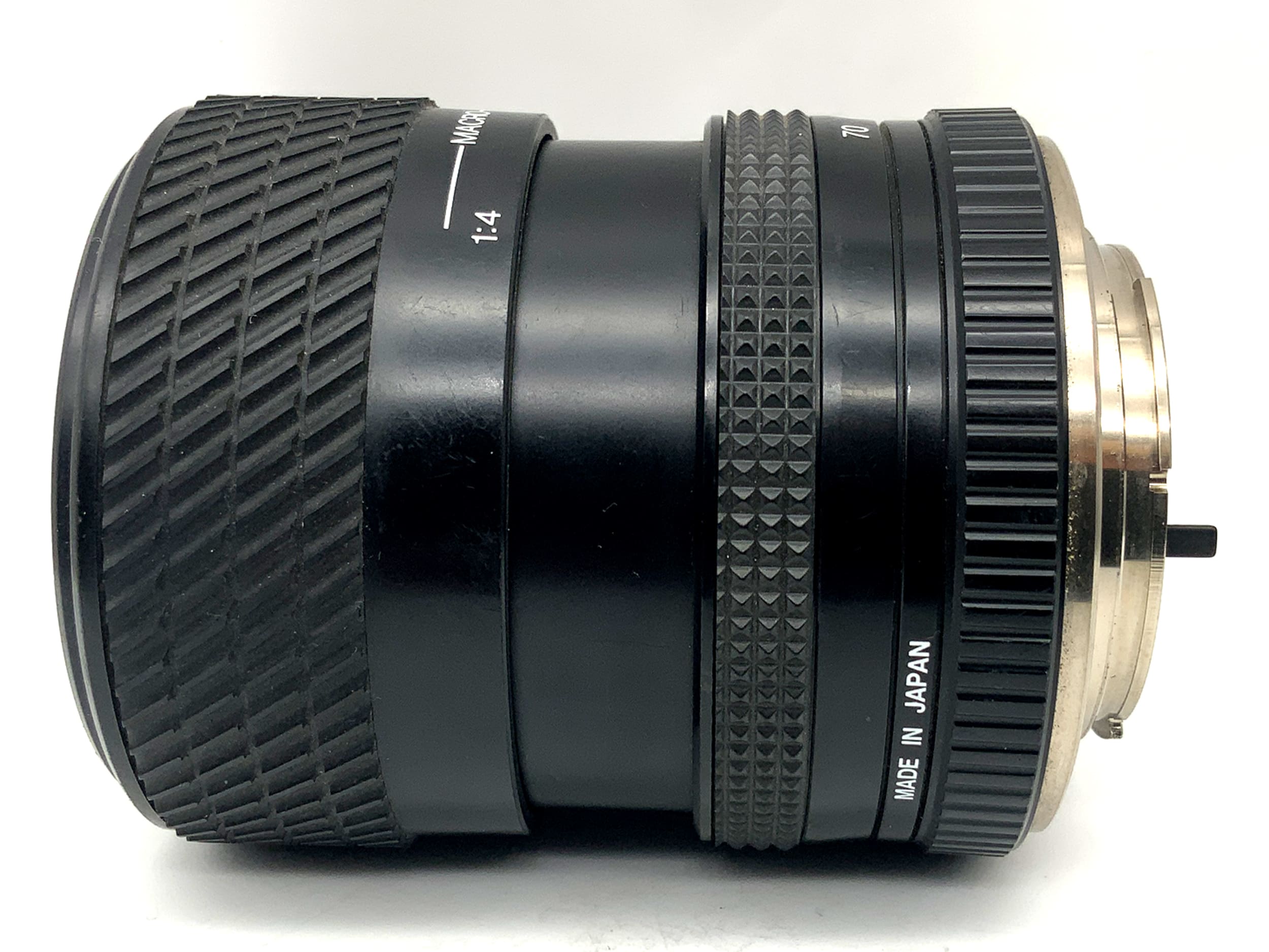 Objectif zoom Tokina 28-70 mm 1:3,9-4,8 (Minolta MD)