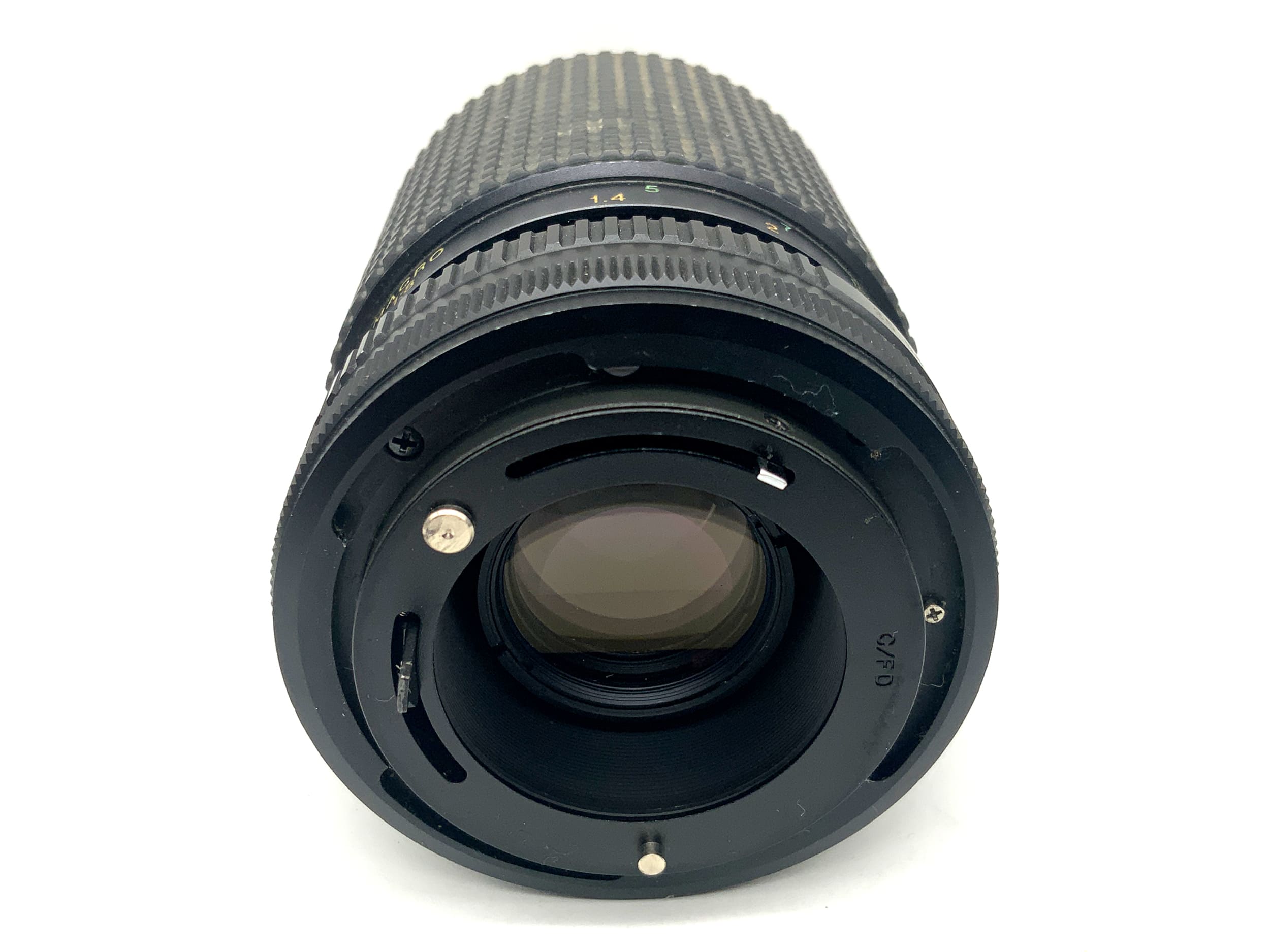 Objectif zoom Tokina 35-105 mm 1:3.5-4.5 RMC II (Canon FD)