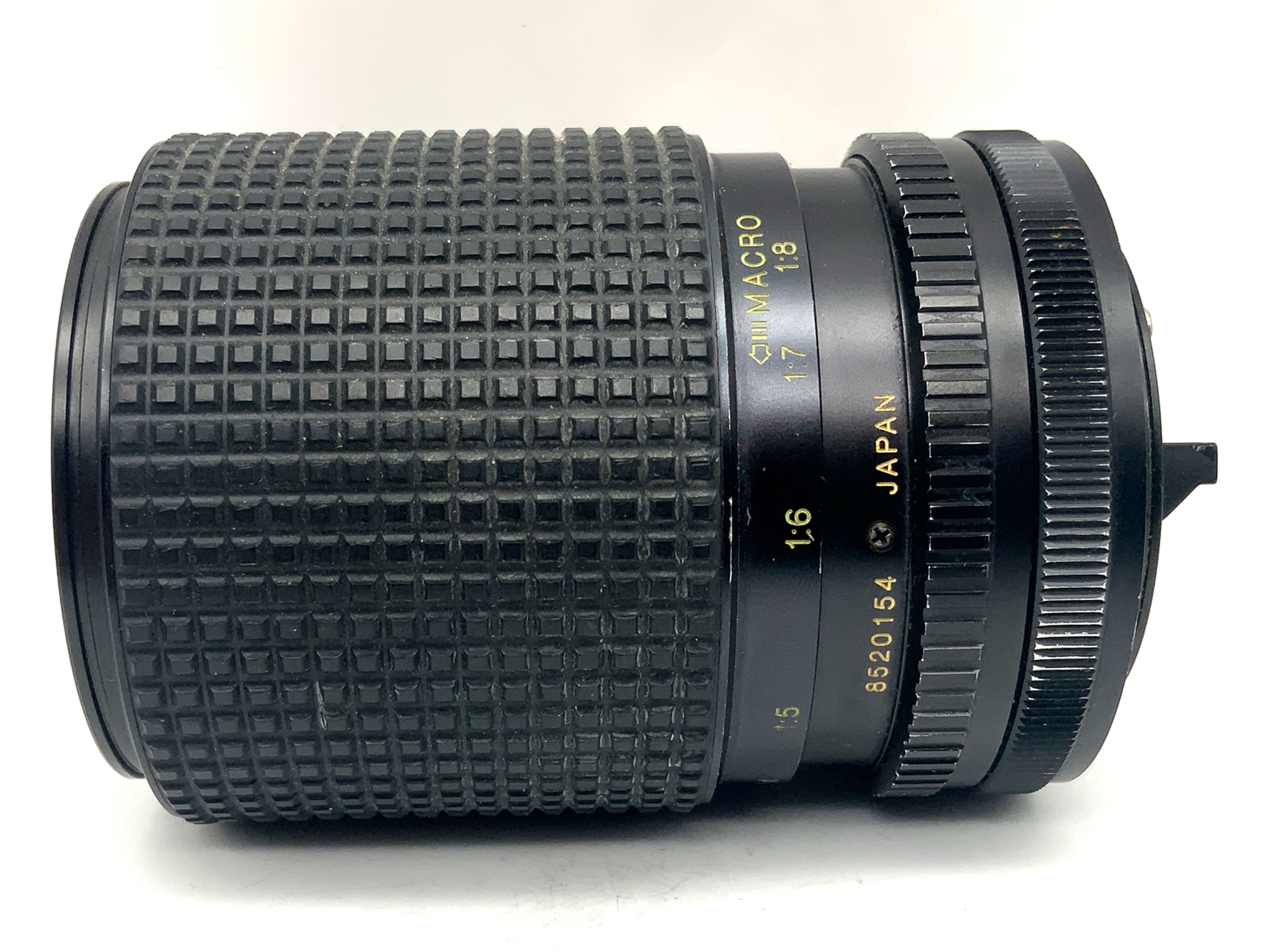 Objectif zoom Tokina 35-105 mm 1:3.5-4.5 RMC II (Canon FD)