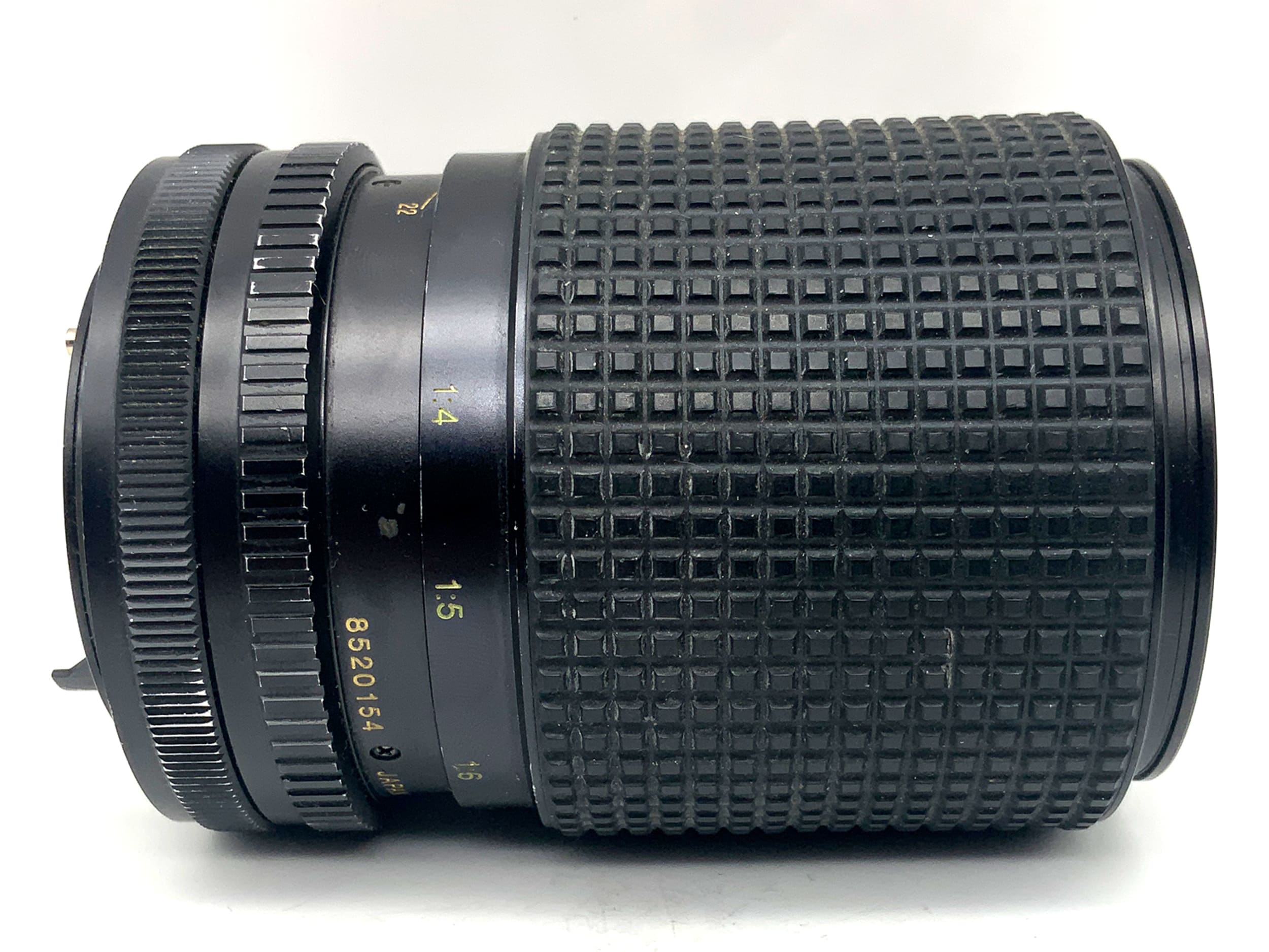 Objectif zoom Tokina 35-105 mm 1:3.5-4.5 RMC II (Canon FD)