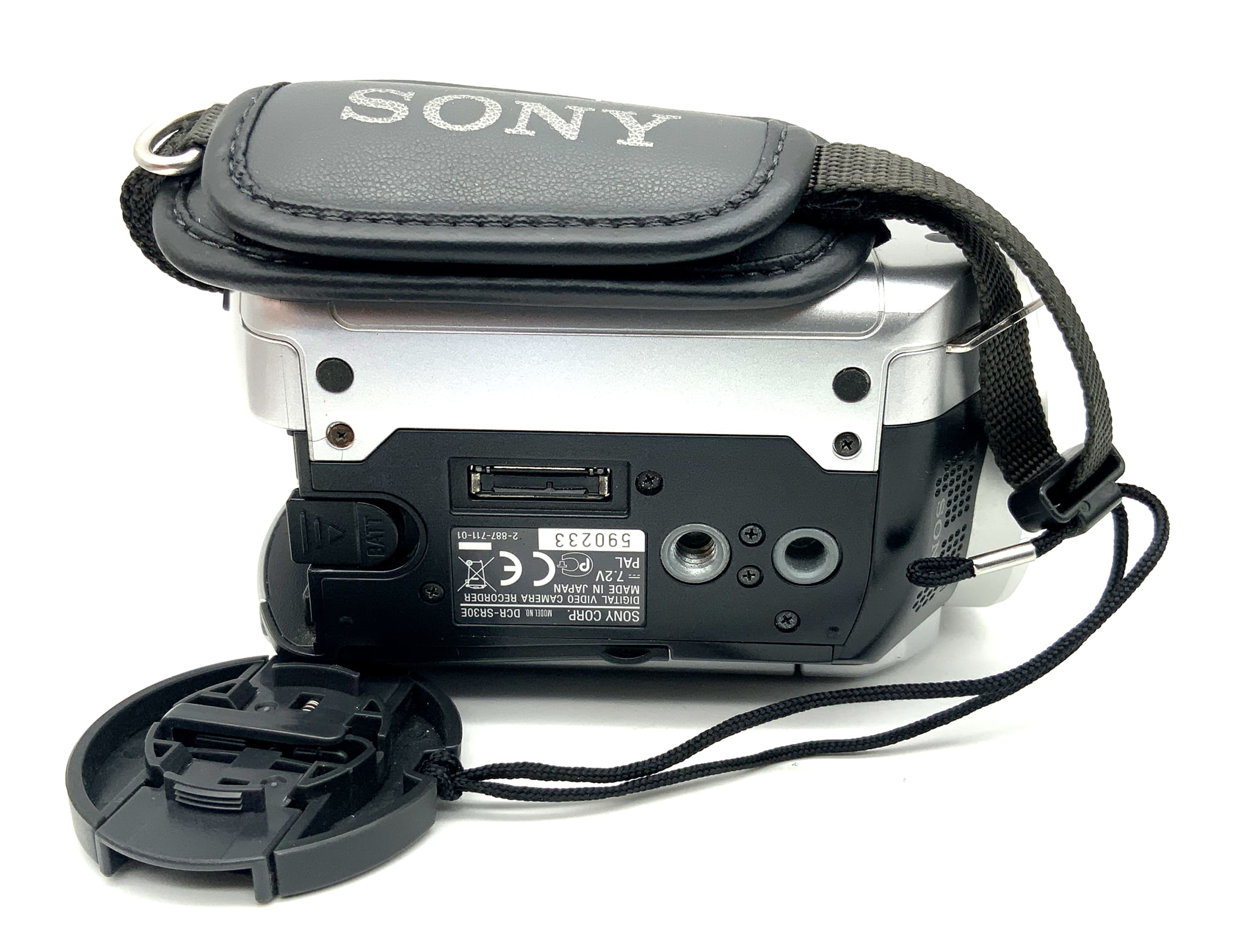 Caméscope Sony Handycam DCR-SR30, objectif 1,8/2,3-46, disque dur 30 Go, zoom numérique 800x / zoom optique 20x.