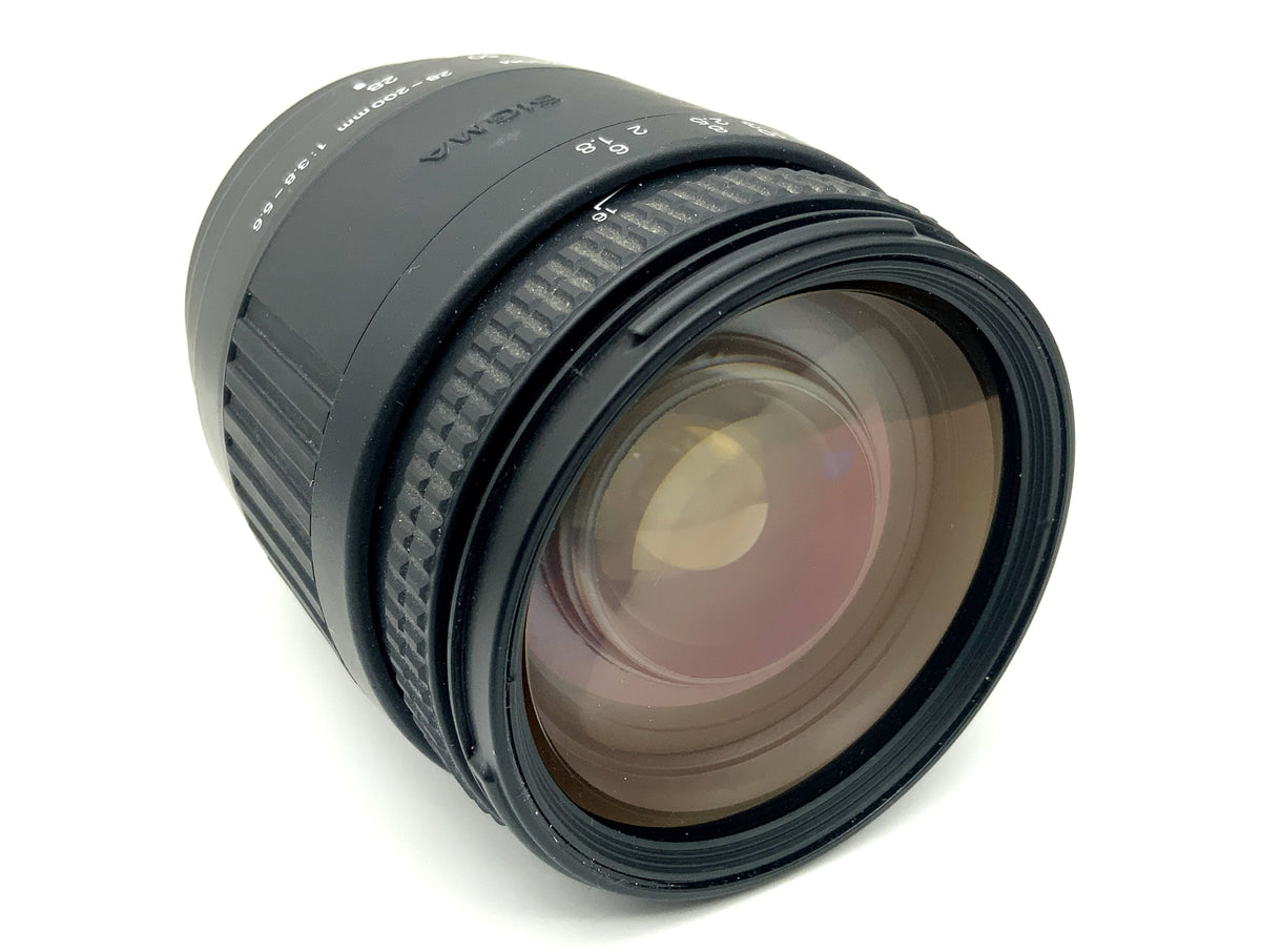 Objectif Sigma 28-200 mm 1:3,8-5,6 AF zoom autofocus (Minolta AF/Sony A)