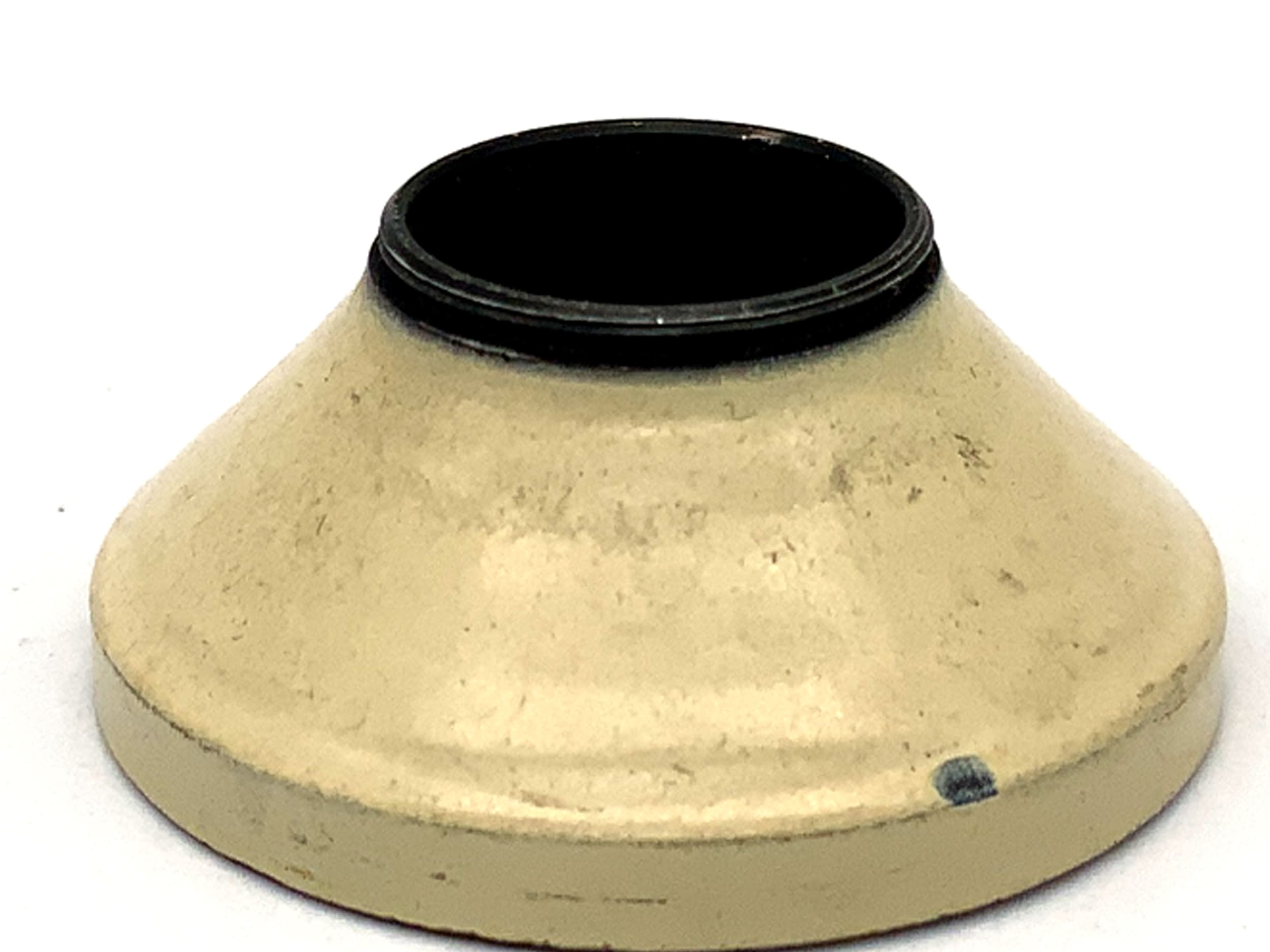 Pentacon Penti I / Penti II lens hood M18 beige lens hood