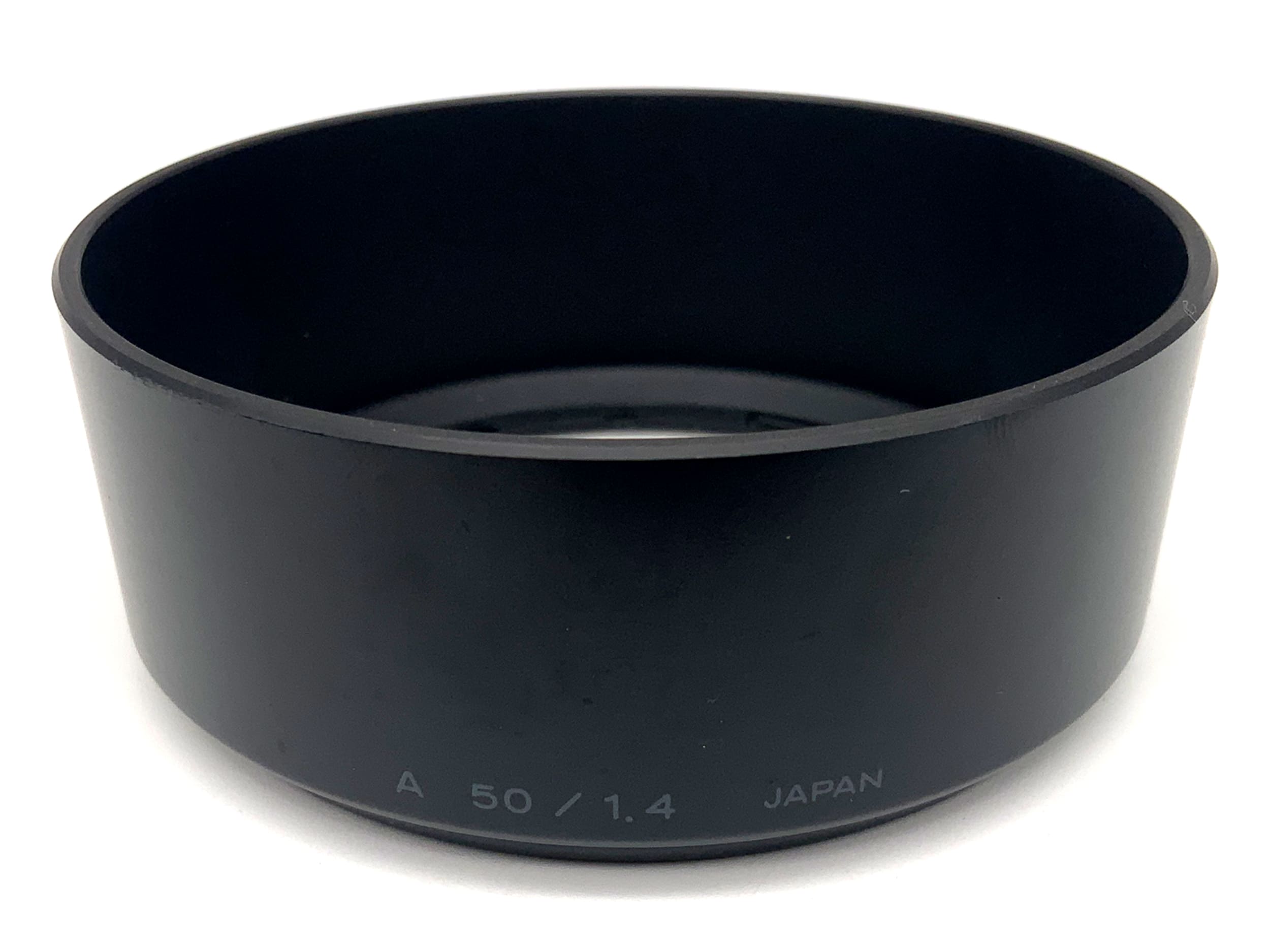 Minolta A 50 / 1.4 lens hood