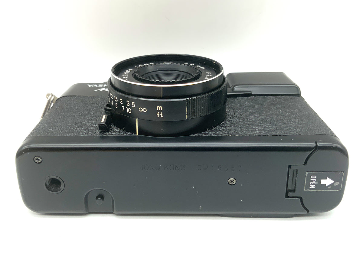 Appareil photo compact Yashica MF-1 avec objectif Yashica 38 mm f/2.8 ! Flash défectueux ! Appareil photo argentique