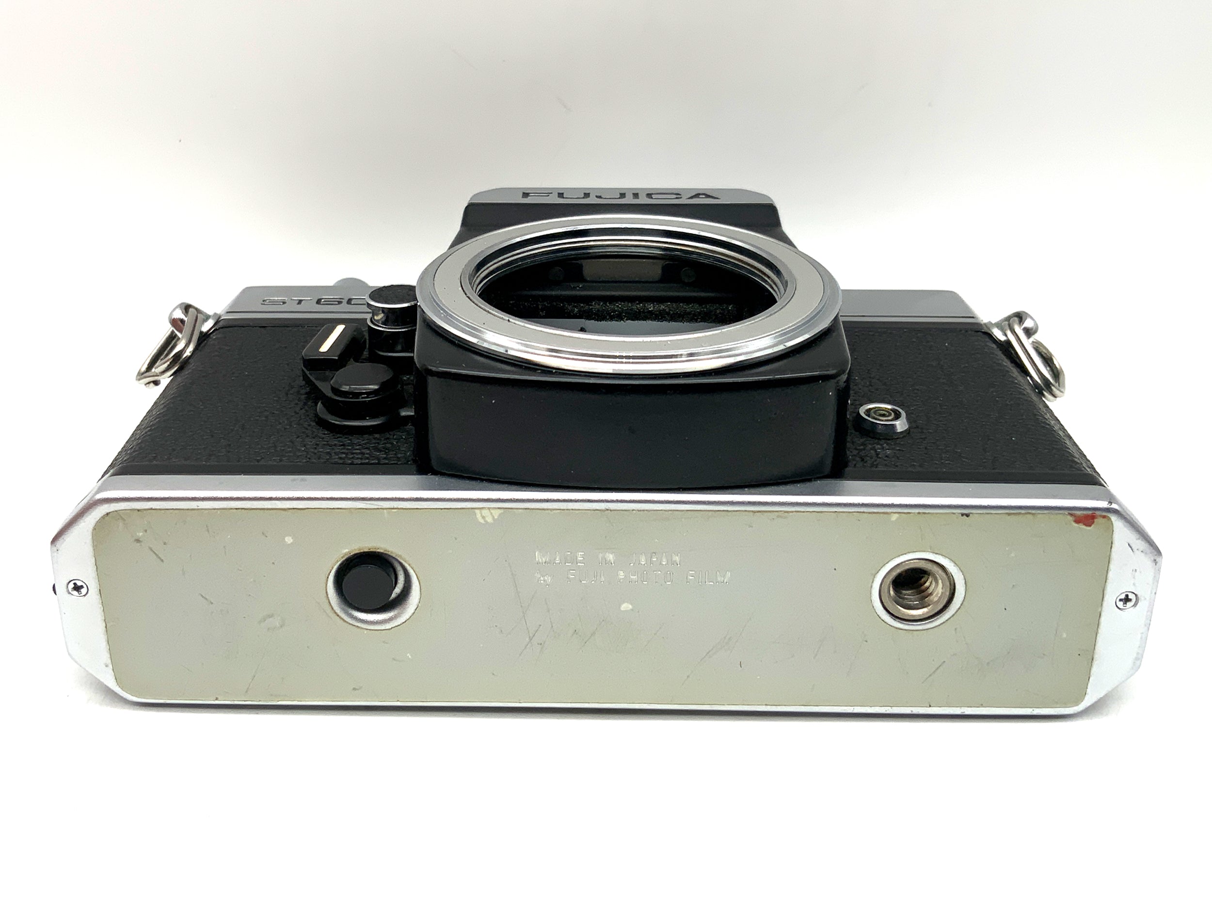 Fujica ST605N SLR 35mm analog single-lens reflex camera body (M42)