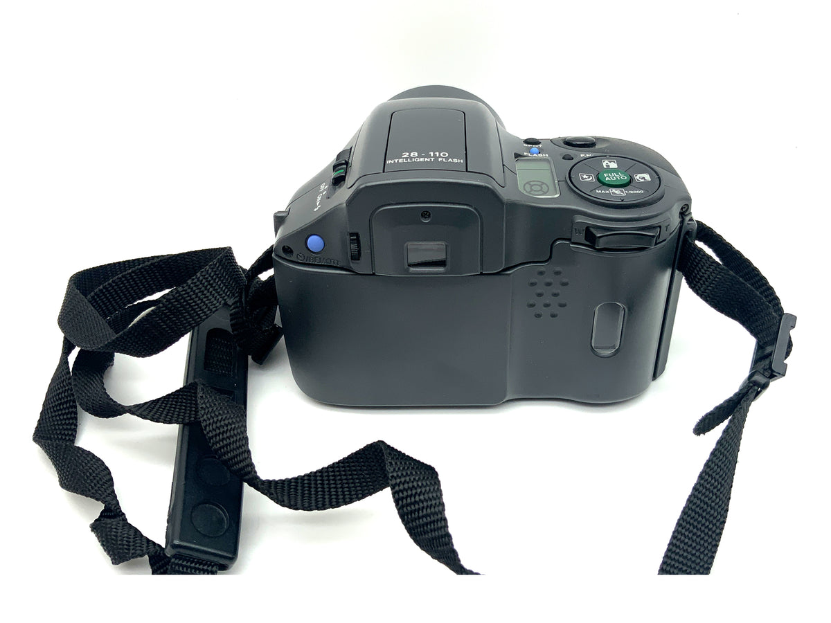 Appareil photo bridge Olympus IS-100 avec objectif zoom AF 28-110 mm f/4,5-5,6 et zoom 4x