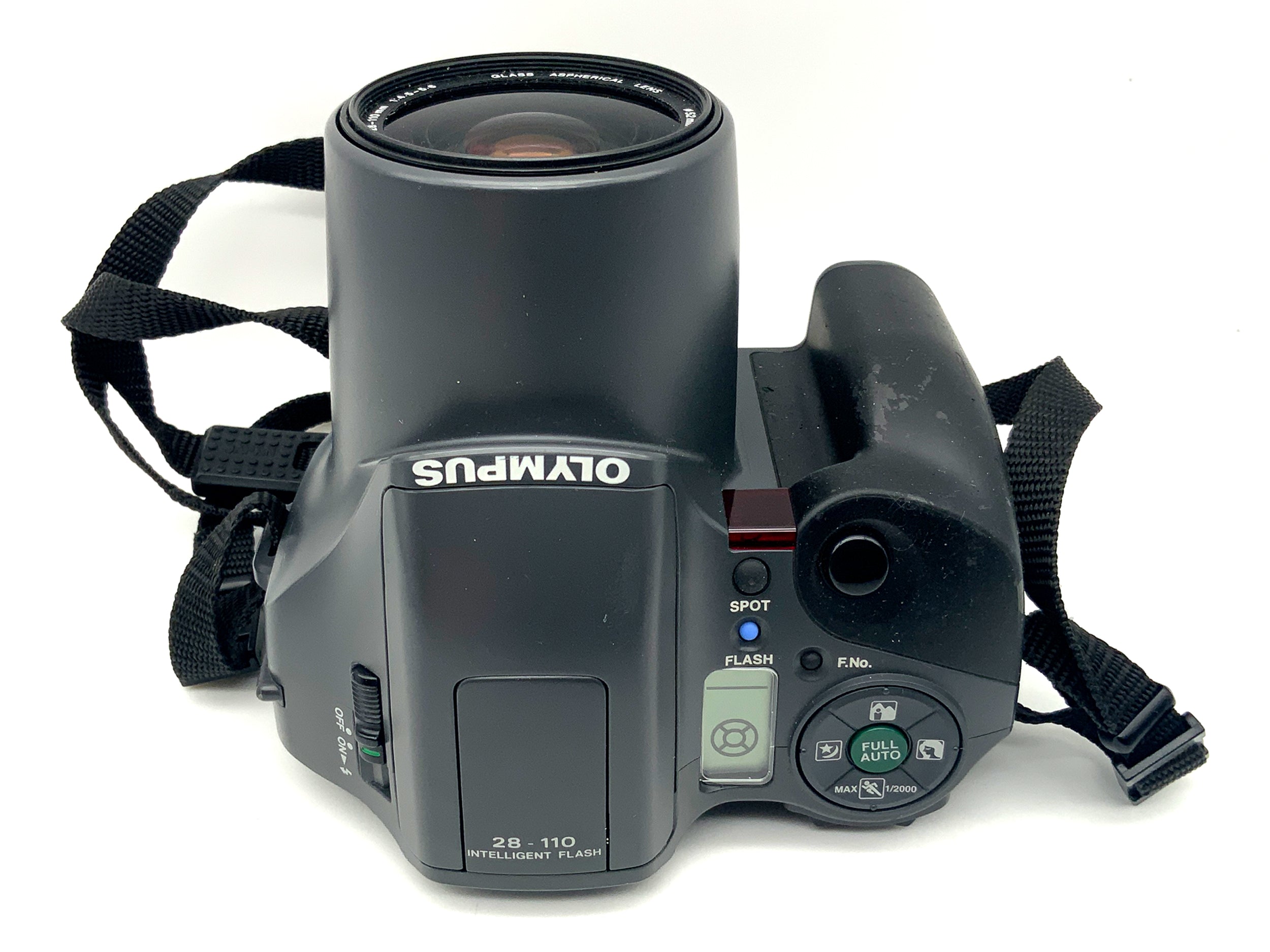 Appareil photo bridge Olympus IS-100 avec objectif zoom AF 28-110 mm f/4,5-5,6 et zoom 4x