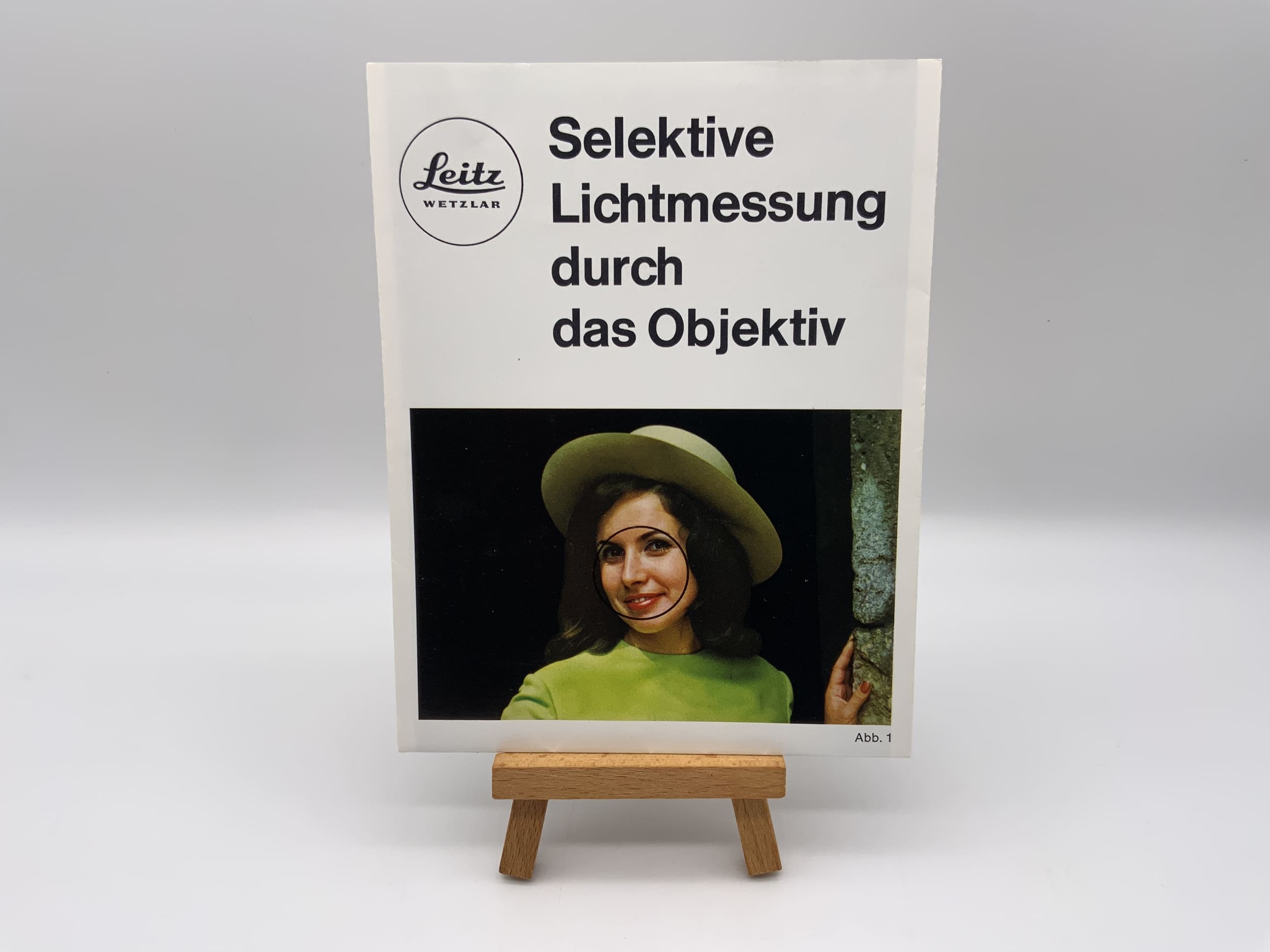 Brochure Leitz sur la mesure sélective de la lumière à travers l'objectif (allemand)