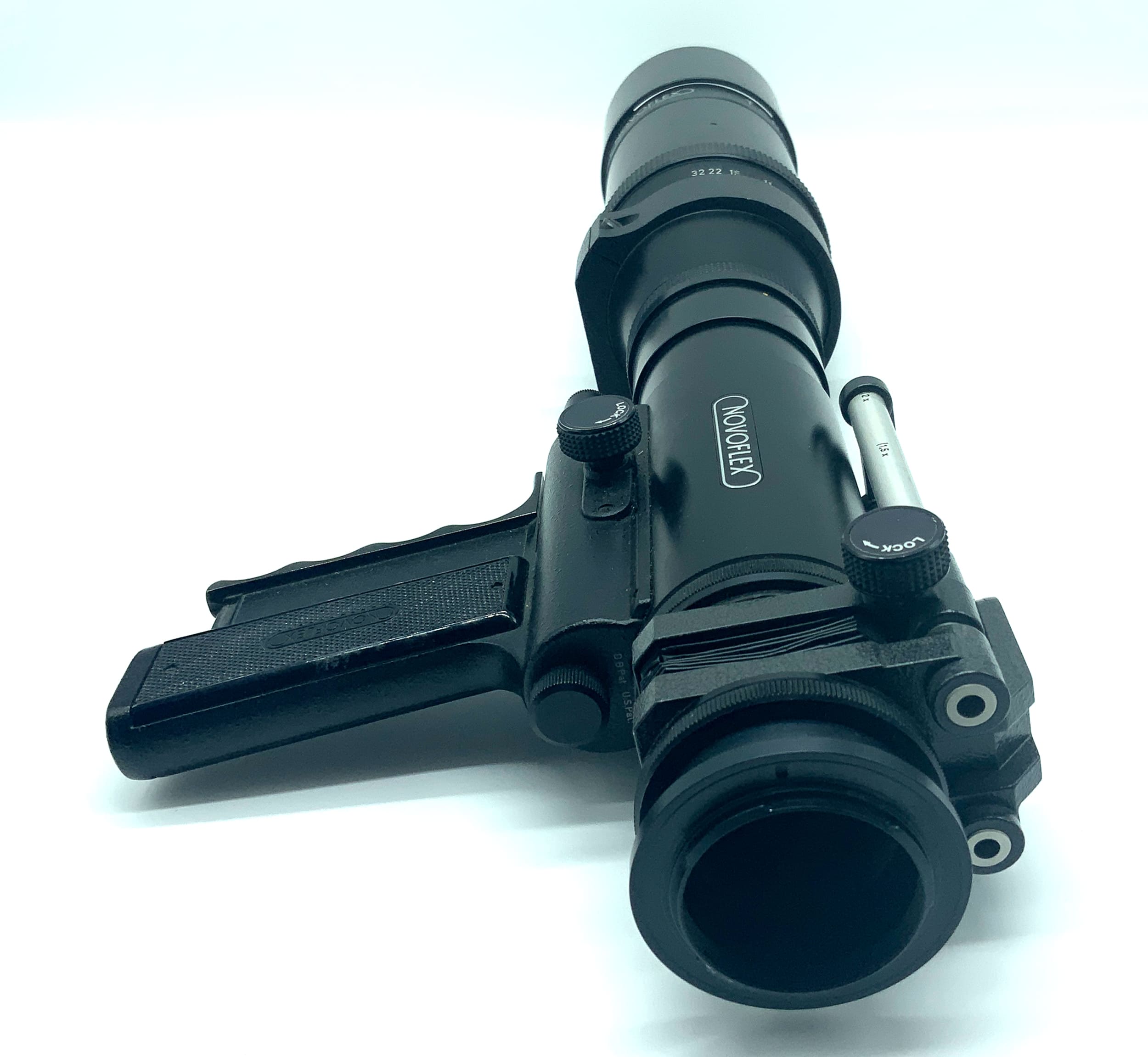 Objectif Novoflex 400 mm 1:5.6 T-Noflexar à prise de vue rapide (Olympus OM)