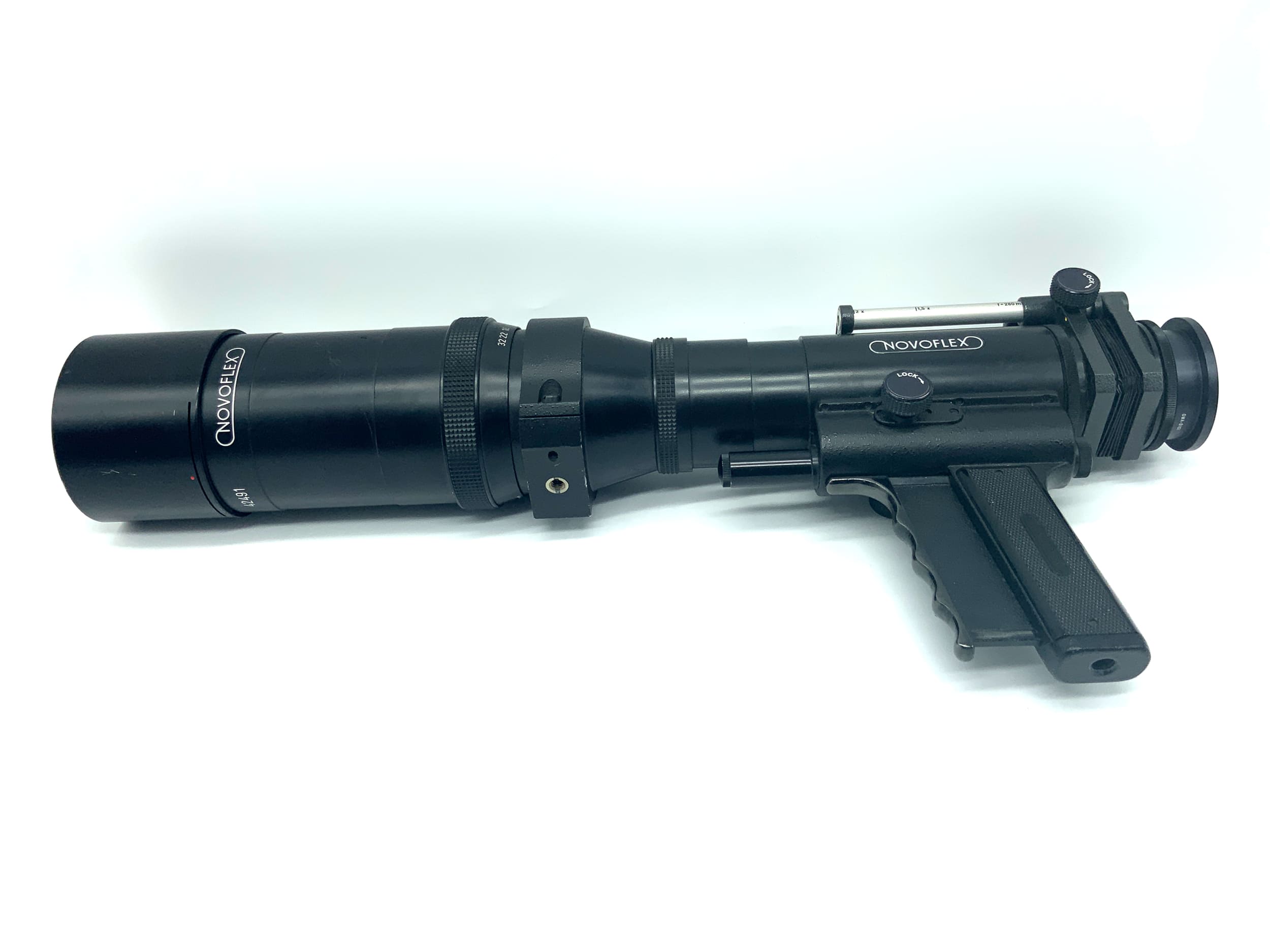 Objectif Novoflex 400 mm 1:5.6 T-Noflexar à prise de vue rapide (Olympus OM)