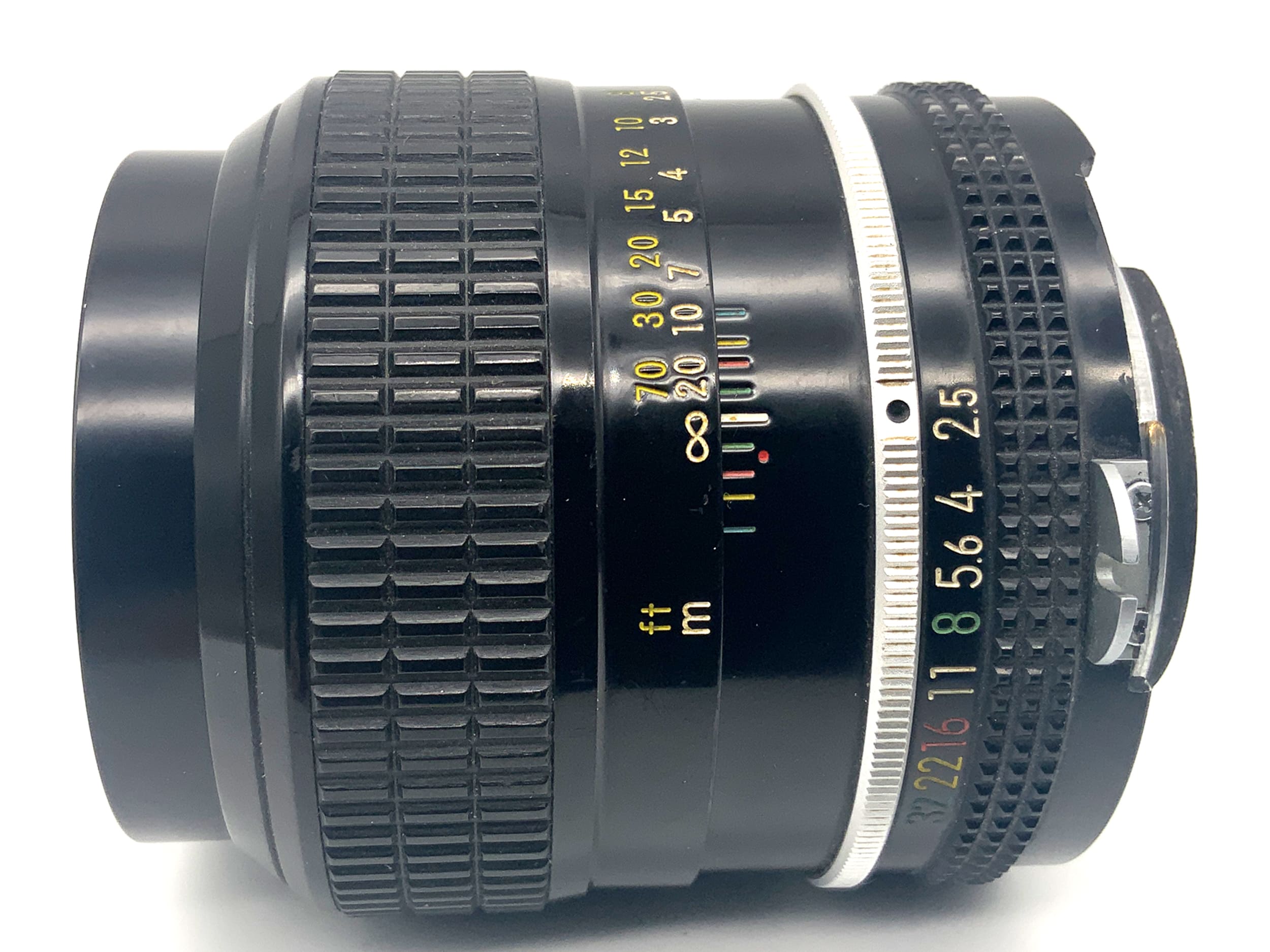 Nikon 105mm 1:2.5 Lens Ai Nikkor Portrait Lens Prime Lens (Nikon F)