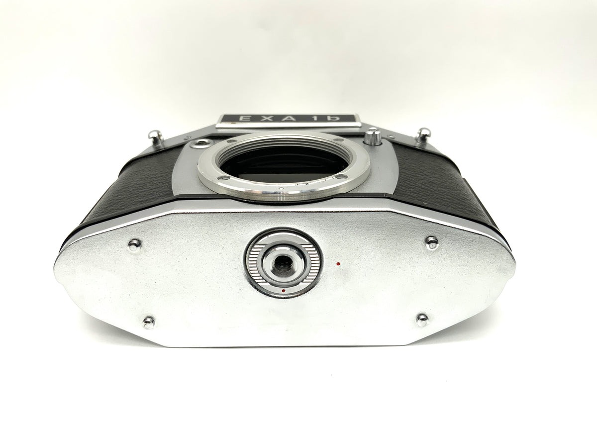 Ihagee Exa 1b SLR camera with 35mm prism, camera body