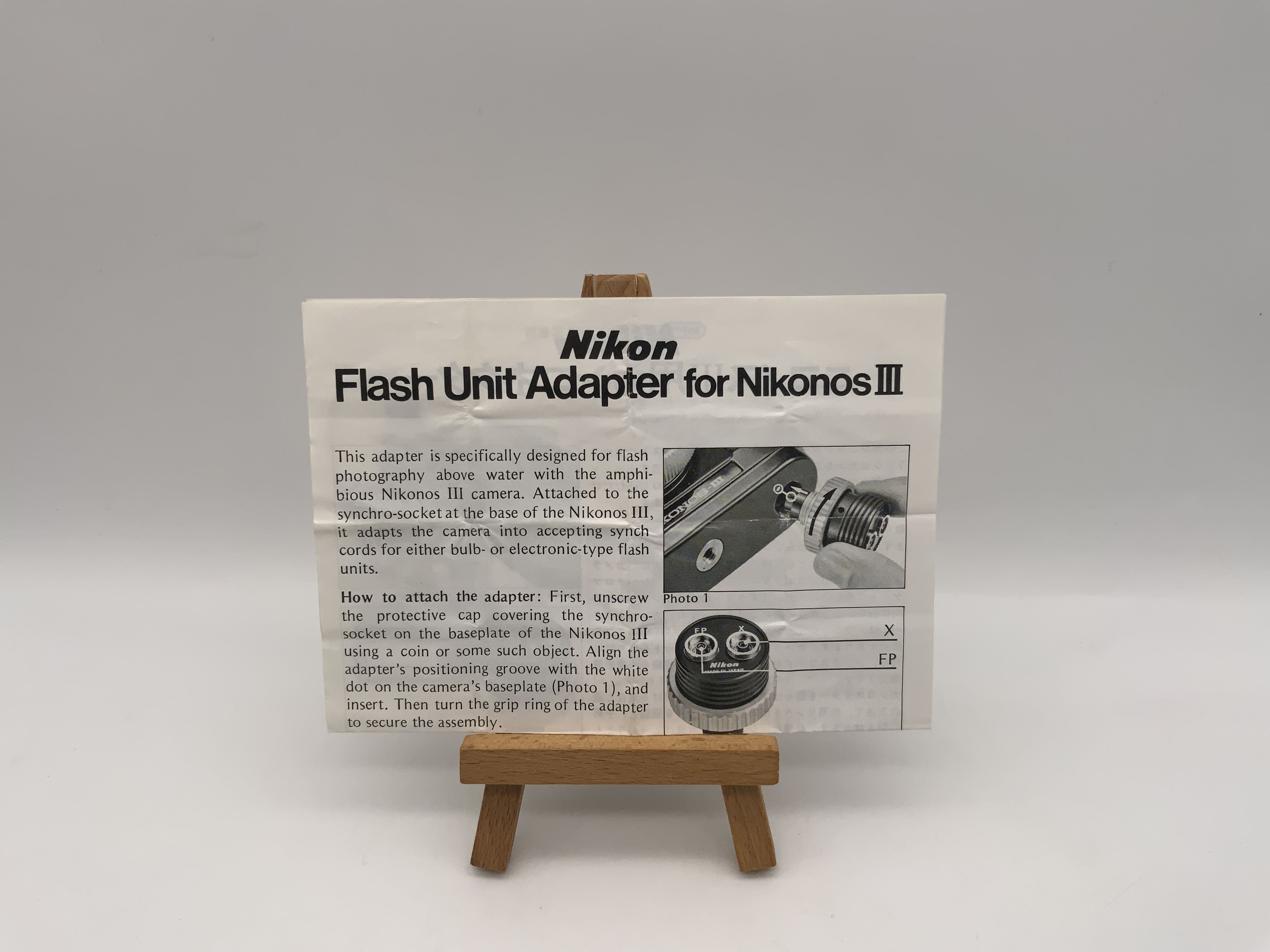 Manuel d'utilisation de l'adaptateur de flash Nikon pour Nikonos III (anglais)