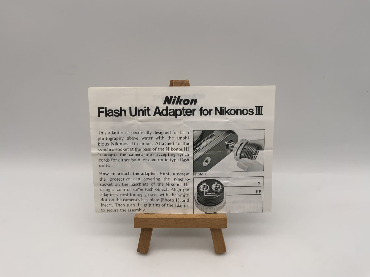 Manuel d'utilisation de l'adaptateur de flash Nikon pour Nikonos III (anglais)