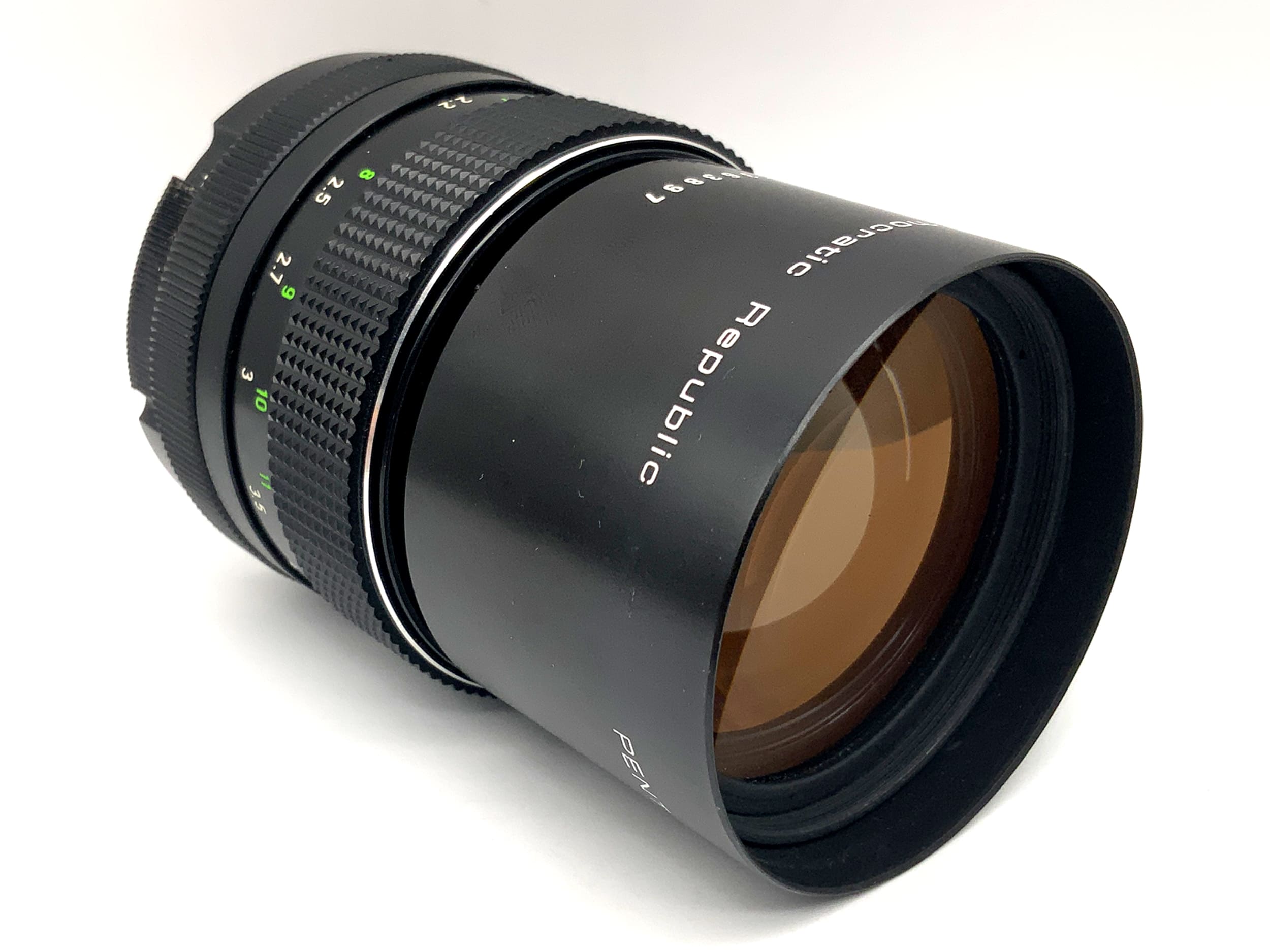 Pentacon 135mm 1:2.8 Electric MC prime lens (M42)