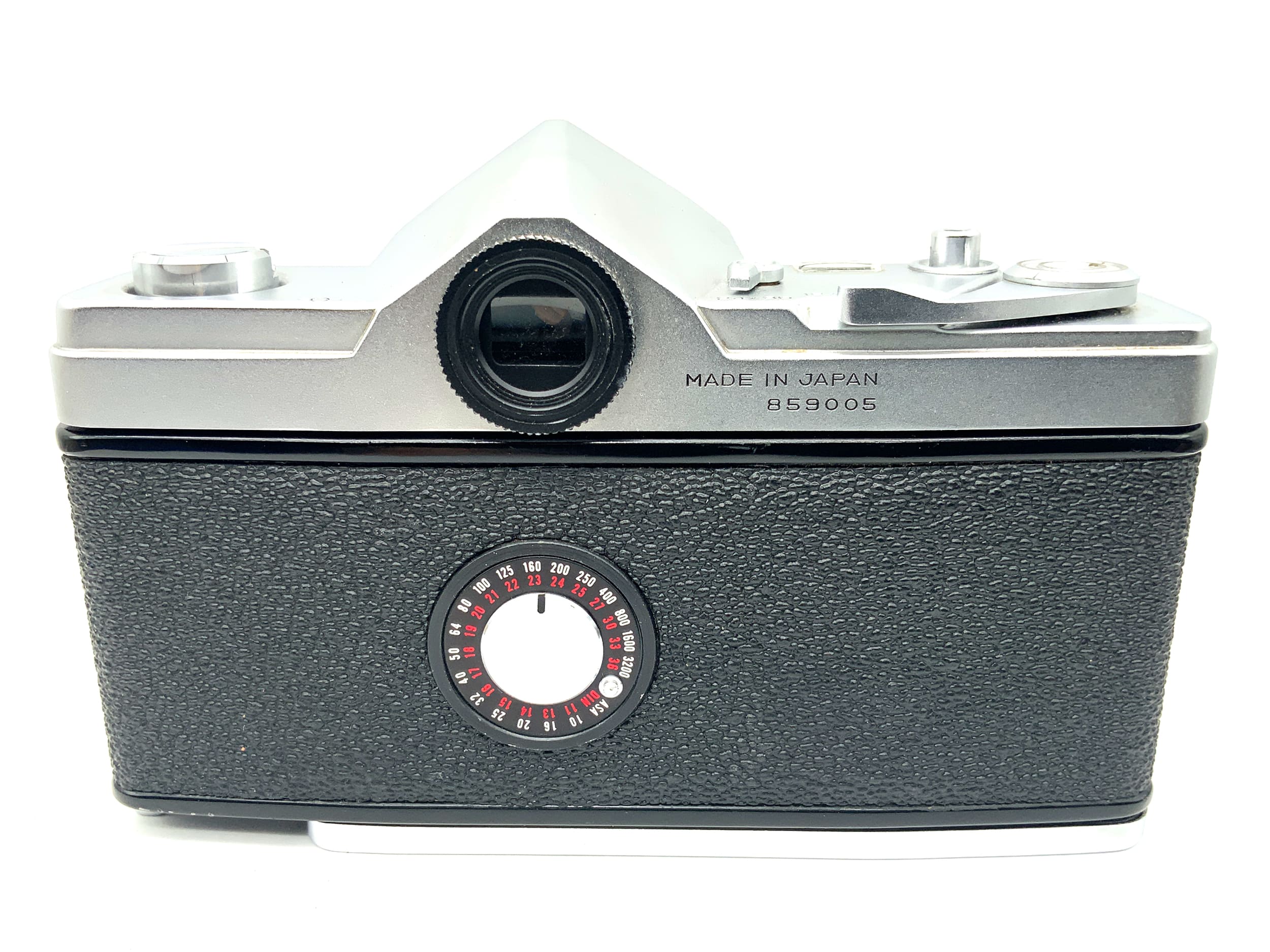 Boîtier reflex analogique demi/plein format Revue SP SLR (Konica AR)