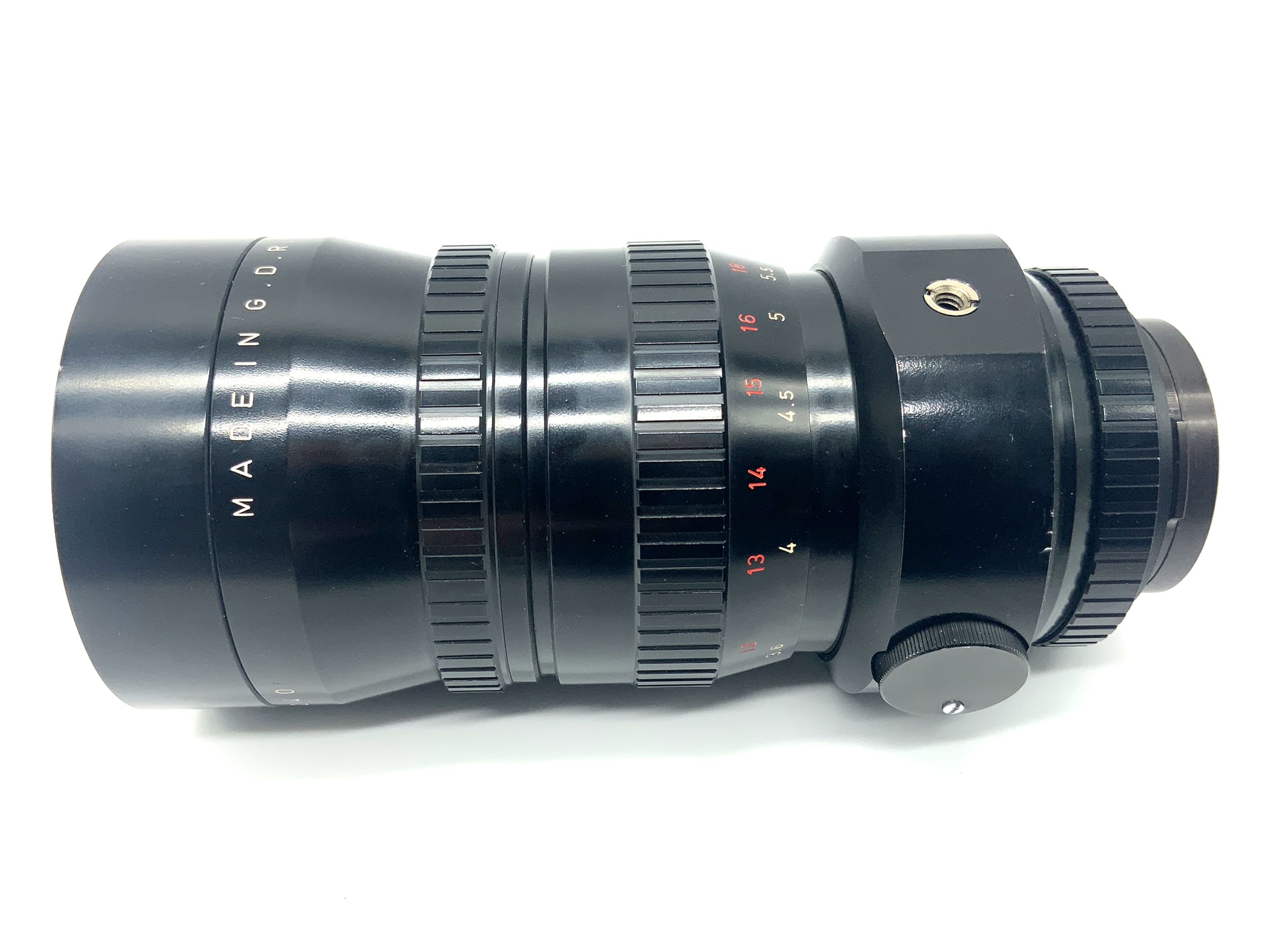 Objectif fixe Pentacon 300 mm 1:4 (Pentacon Six)