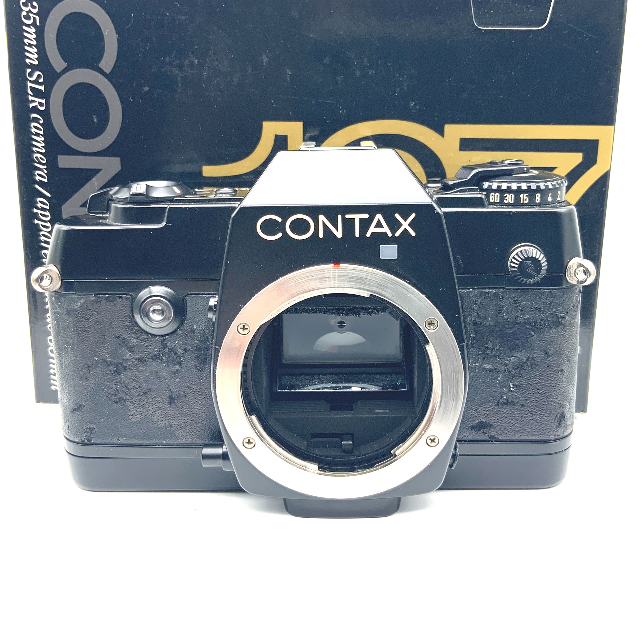 Boîtier reflex analogique 35 mm Contax 137 MA Quartz dans son emballage d'origine (Yashica/Contax)