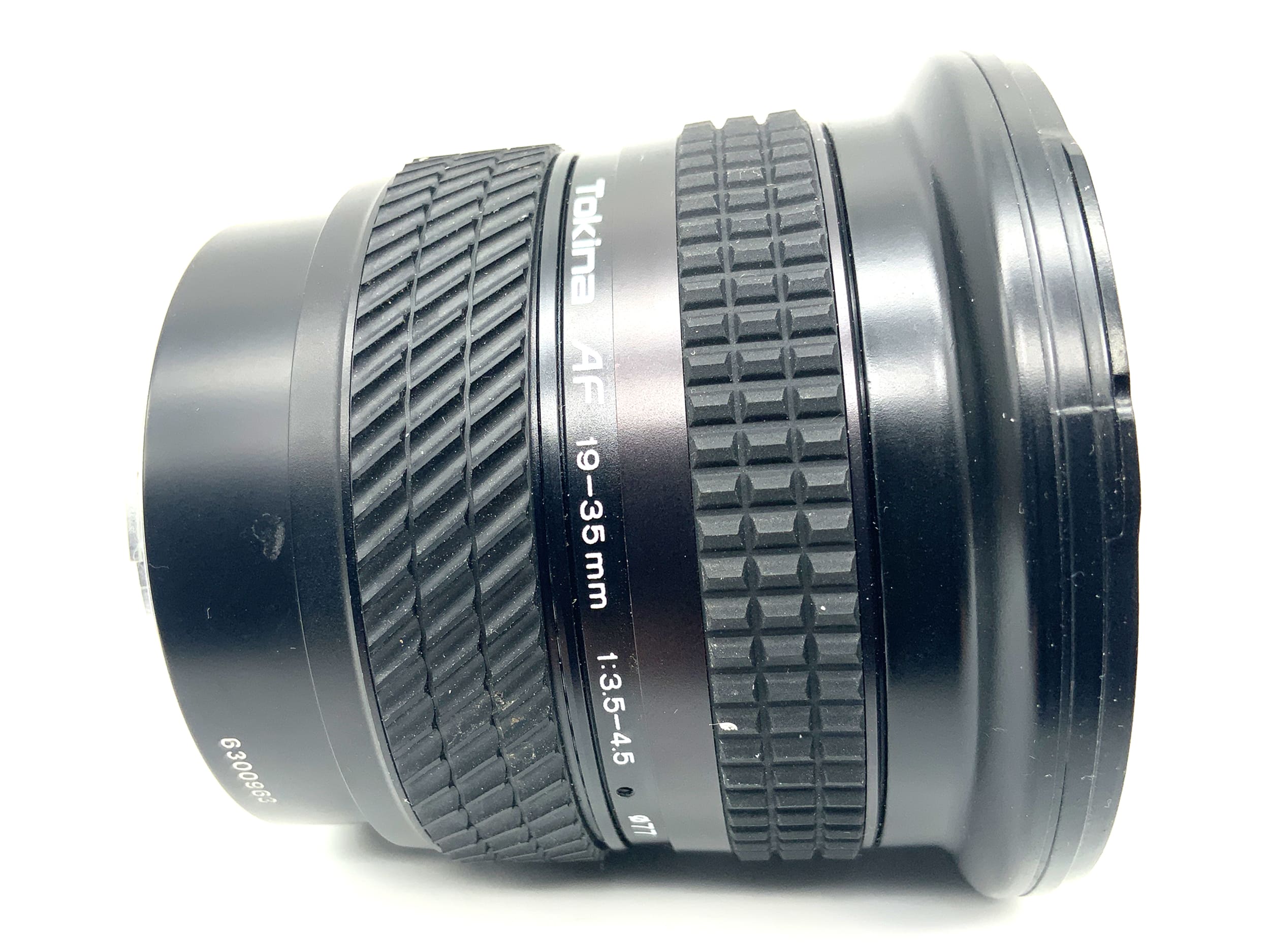 Objectif Tokina 19-35 mm 1:3,5-4,5 AF zoom autofocus (Minolta AF/Sony A)