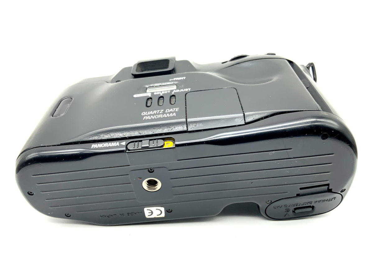 Boîtier reflex analogique Nikon F70 SLR Quartz Date Panorama 35 mm (Nikon AF)