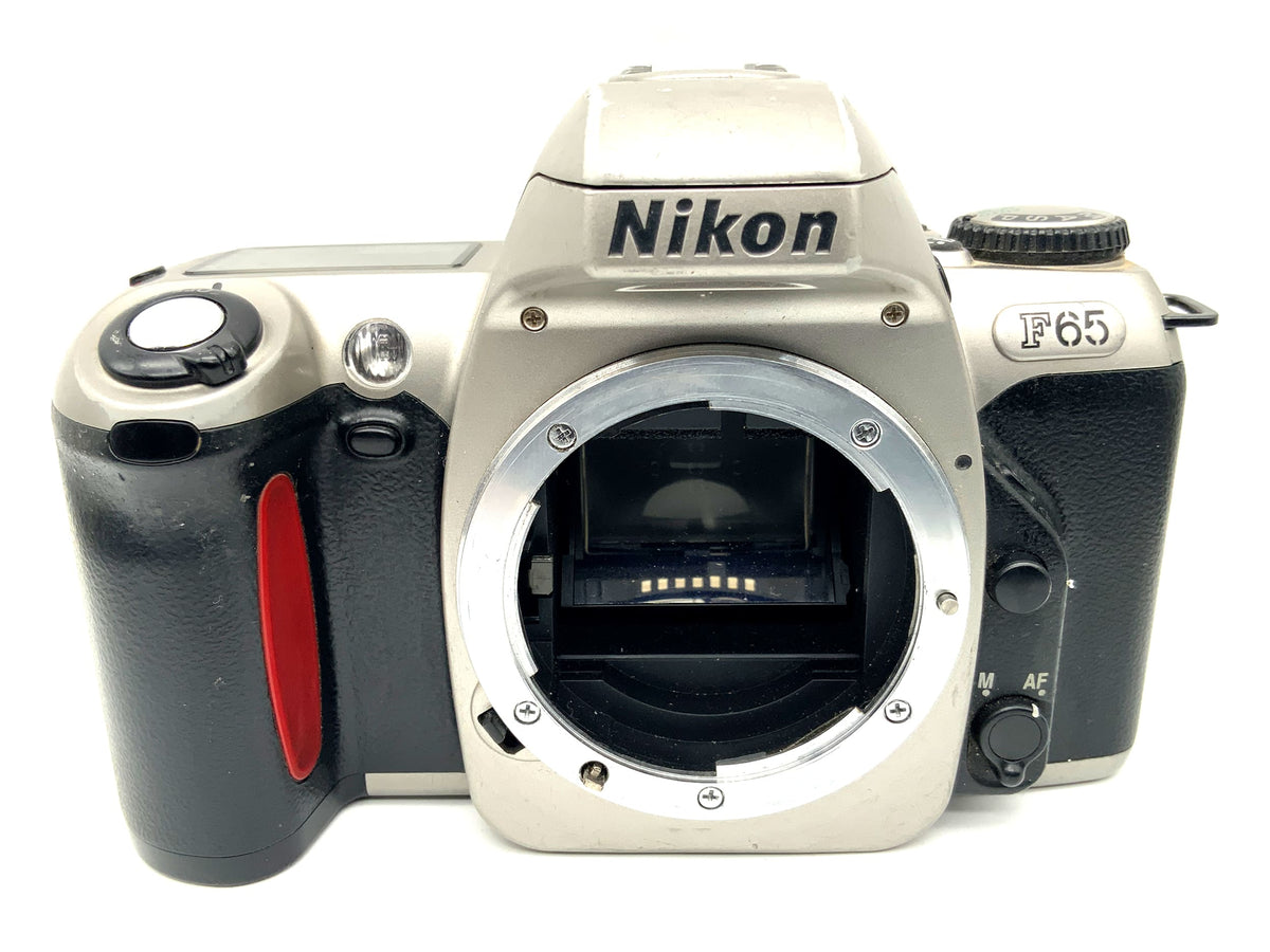 Boîtier d'appareil photo reflex argentique Nikon F65 SLR 35 mm (Nikon AF)