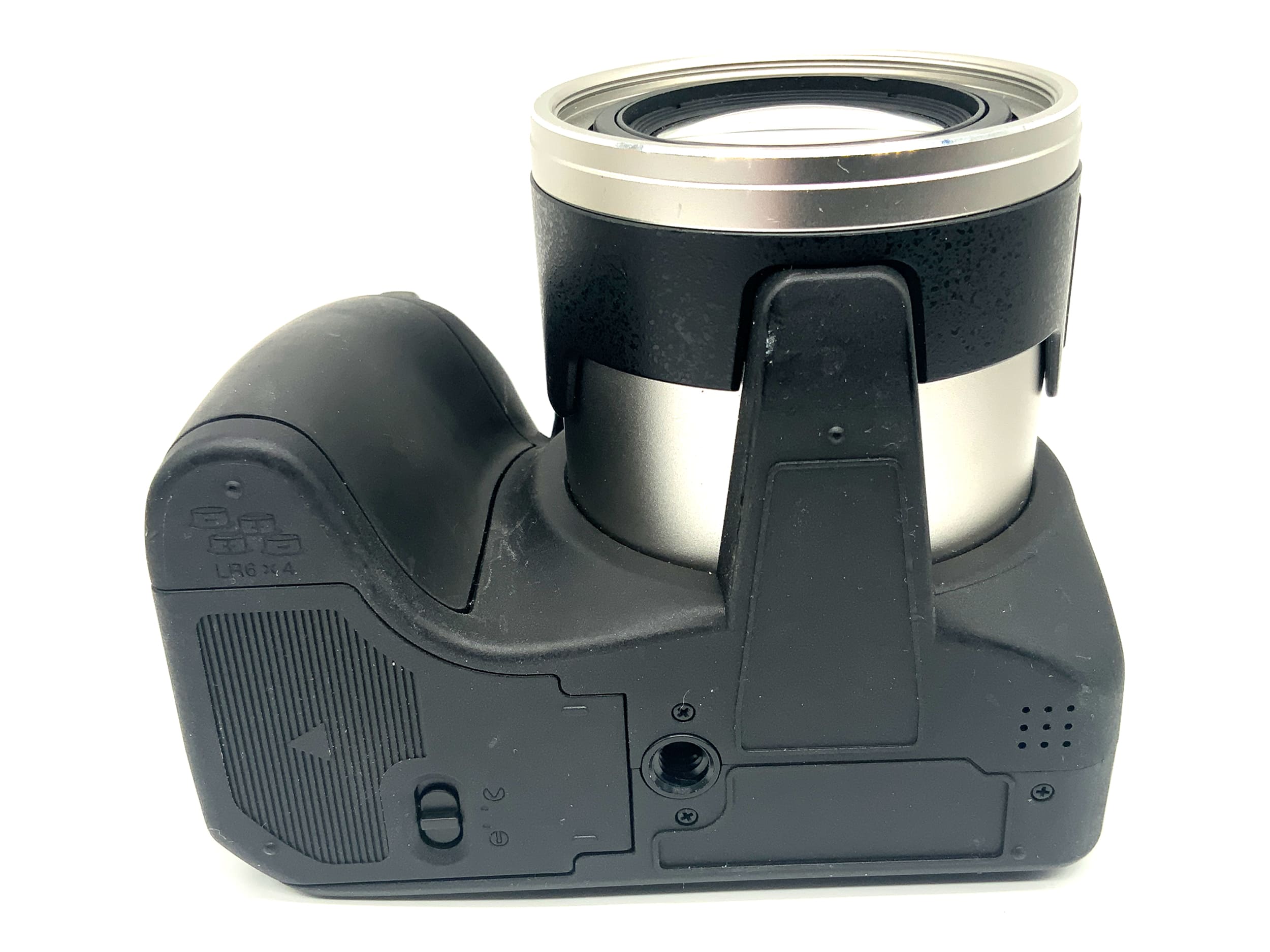 Olympus SP-590UZ Bridgekamera mit 26 bis 676 mm Digitalkamera