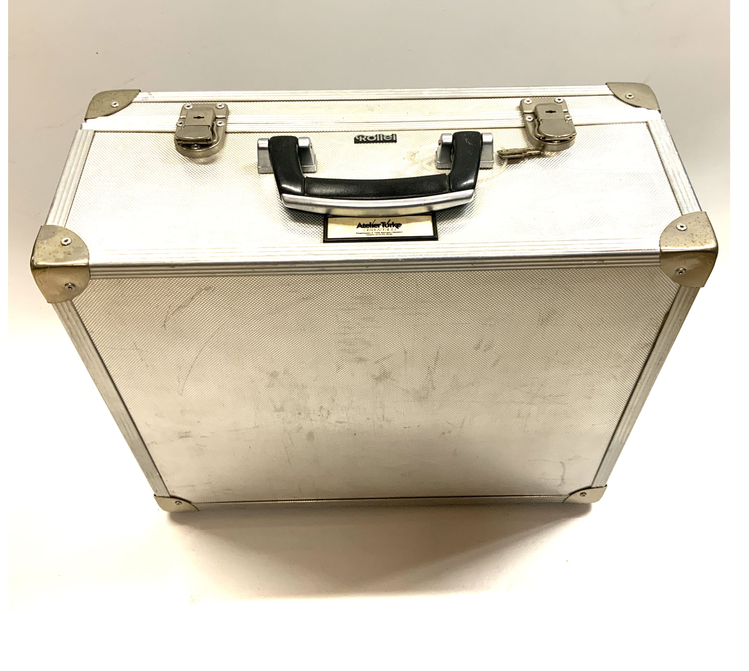 Étui pour appareil photo Rollei, argenté, dimensions extérieures 44 x 38 x 19 cm, boîtier en aluminium ! Légèrement déformé !
