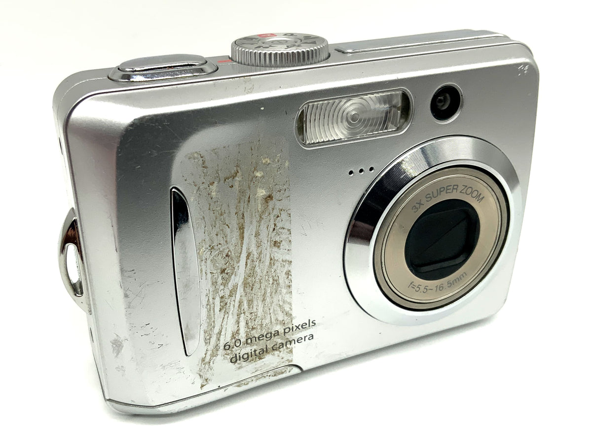 TCM DC3V Digitale Kompaktkamera mit 5.5.-16.5 bleibt aus