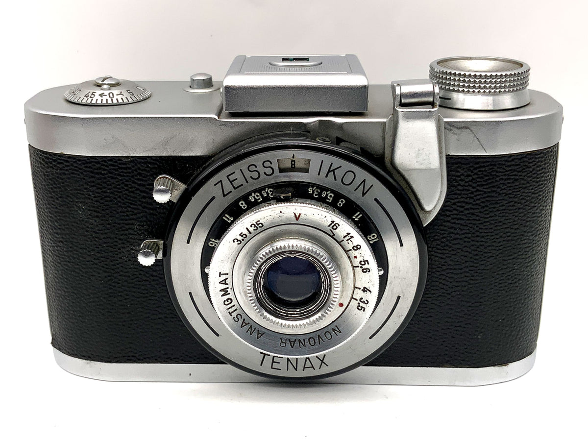 Zeiss Ikon Tenax viewfinder camera with Novonar Anastigmat 3.5/35mm V analog camera