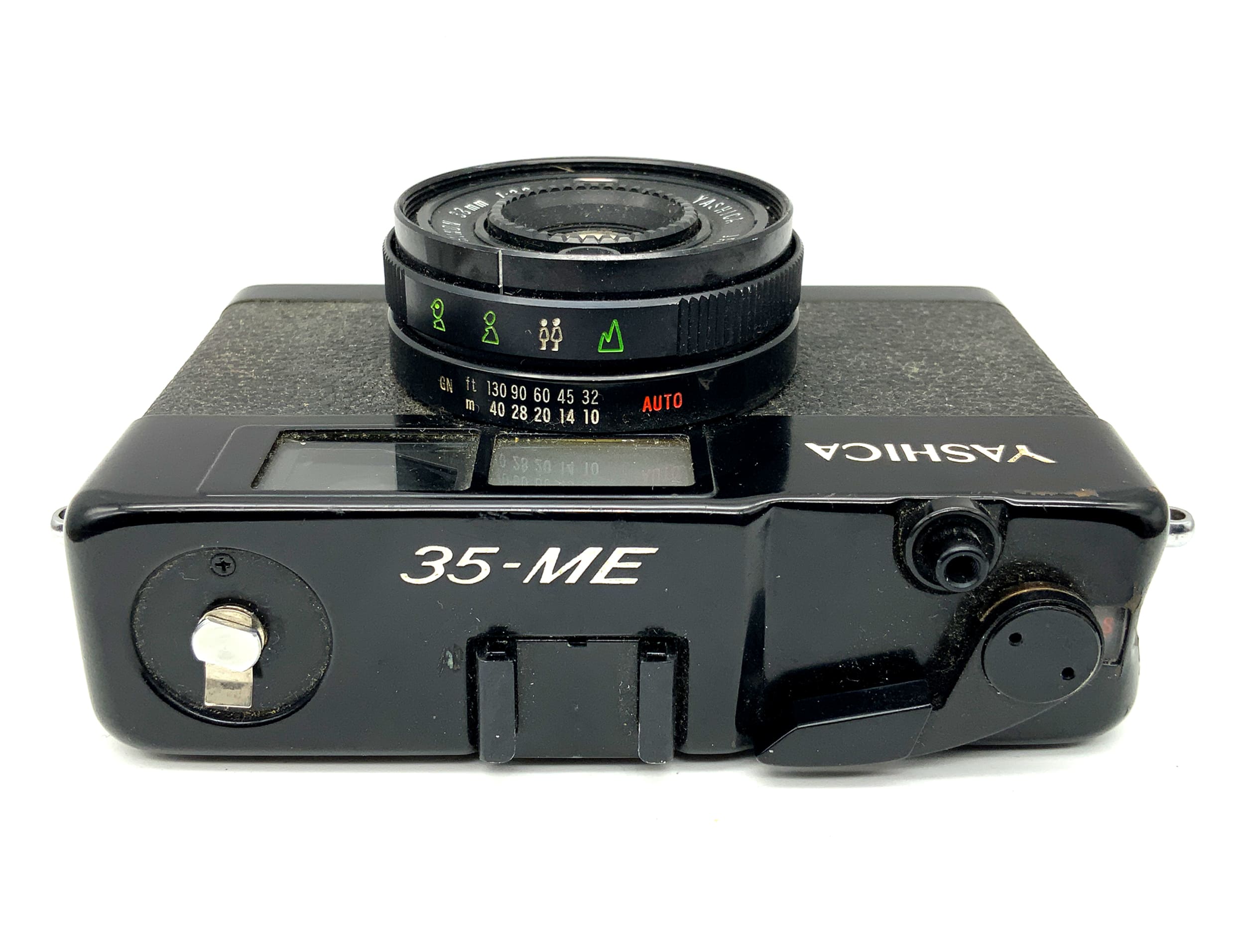 Yashica 35-ME viewfinder camera with Yashinon 38mm 1:2.8 compact camera analog camera