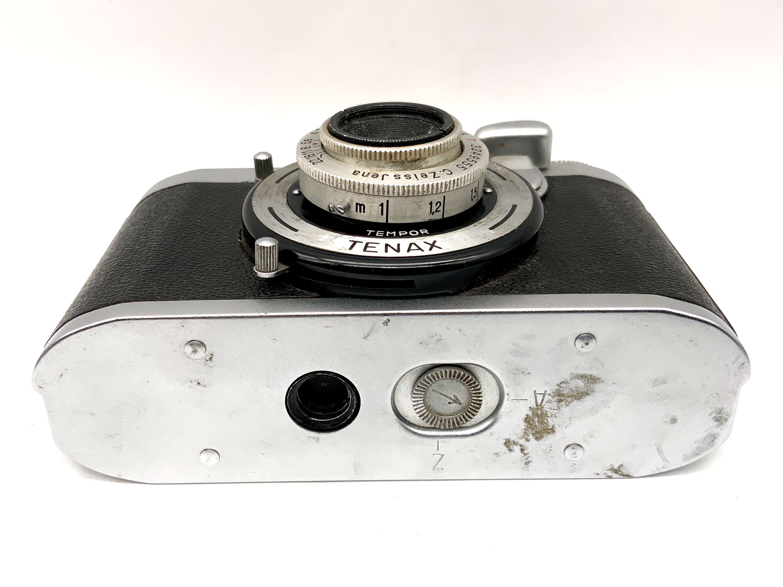 Zeiss Ikon Tenax viewfinder camera with Tessar 3.5/37.5mm red T Tempor analogue camera