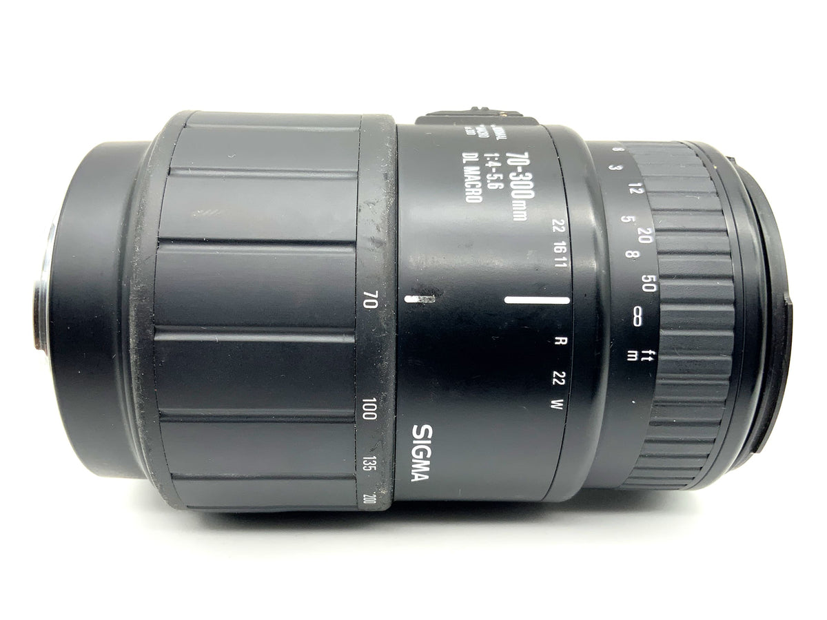 Sigma 70-300mm 1:4-5.6 Lens DL Macro Zoom Lens (Minolta AF/Sony A)