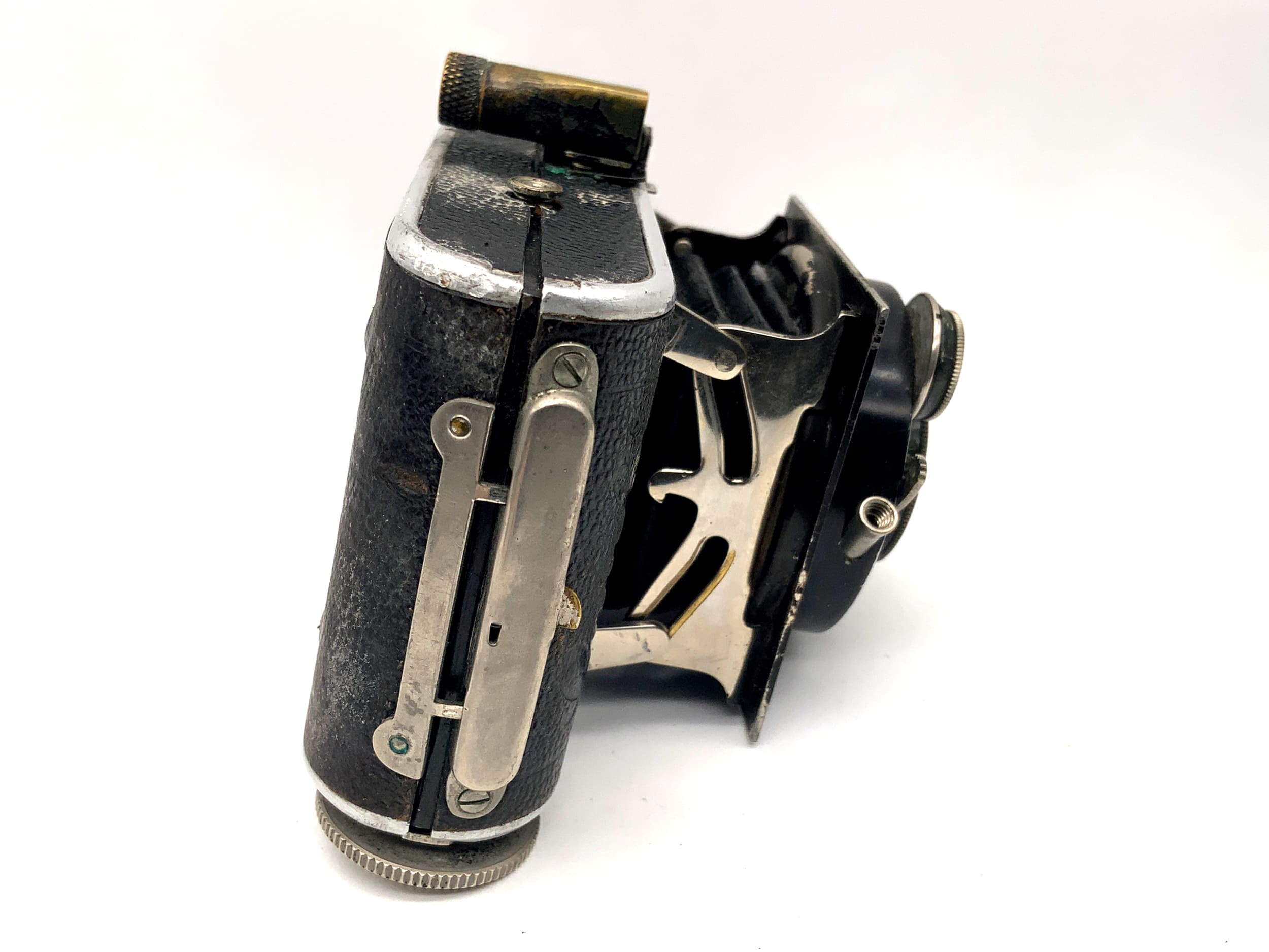 Welta Gucki folding camera with Schneider Kreuznach Radionar 5cm 1:4.5 3x4
