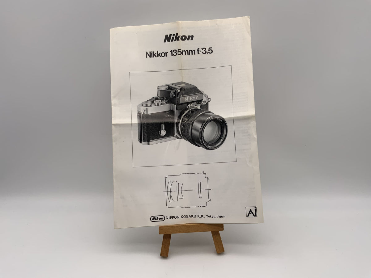 Manuel d'utilisation de l'objectif Nikon Nikkor 135 mm f/3.5 (allemand)