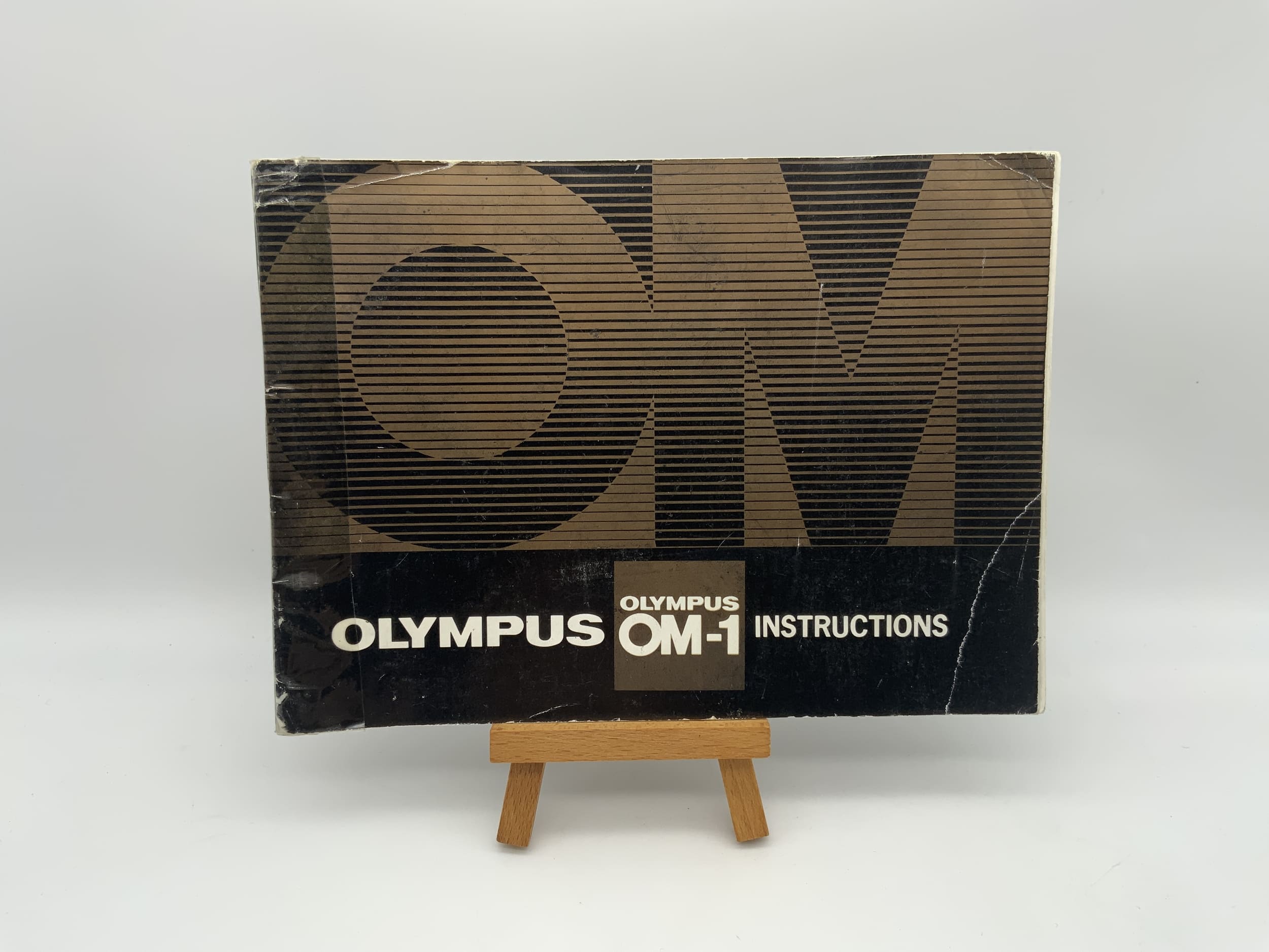 Manuel d'utilisation de l'Olympus OM-1 (anglais)