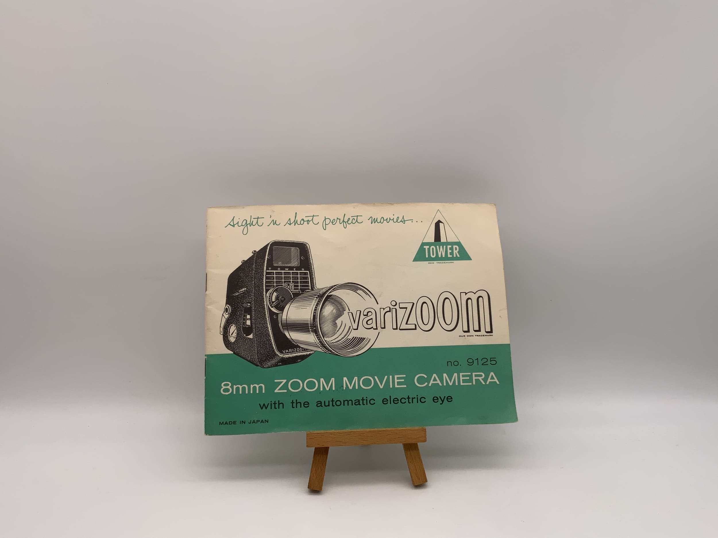 Manuel d'utilisation de la caméra vidéo zoom 8 mm Tower 9125 (anglais)