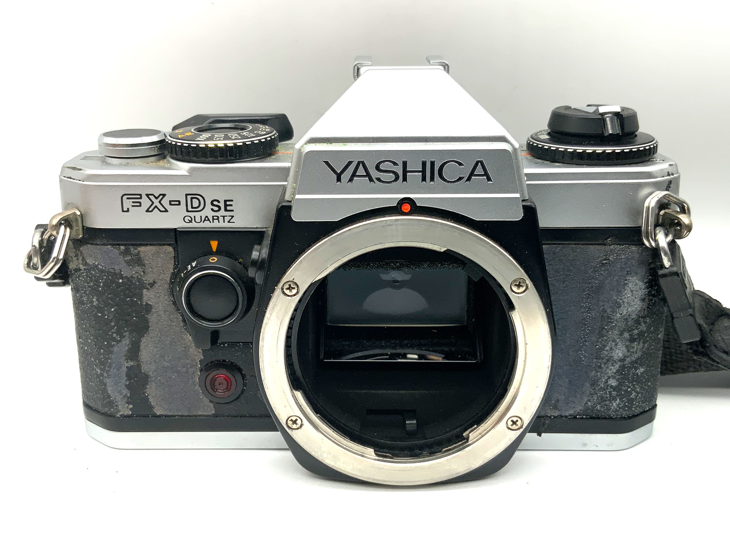 Boîtier reflex analogique Yashica FX-D se Quartz 35 mm (Yashica/Contax)