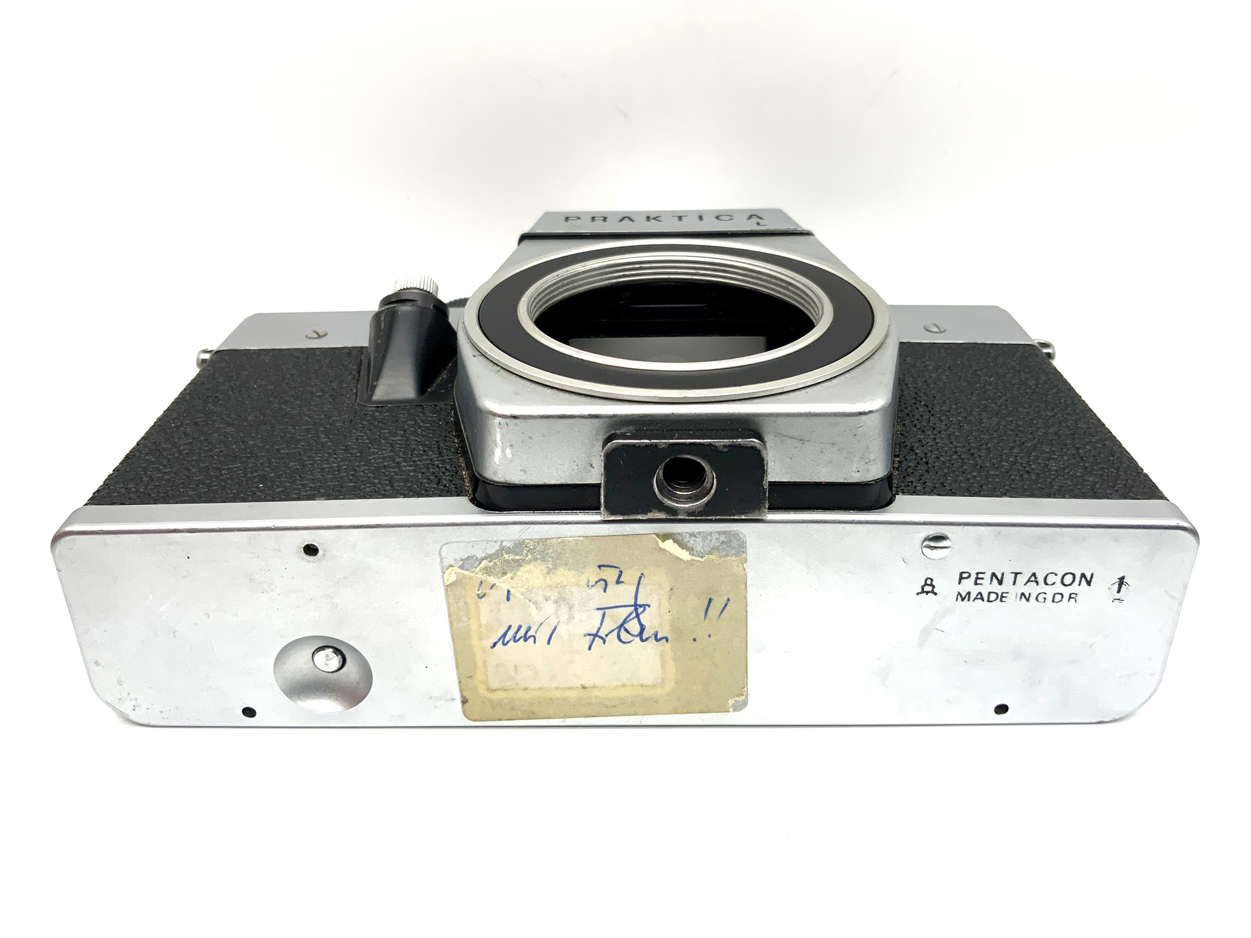 Praktica L SLR 35mm analog SLR camera body (M42)