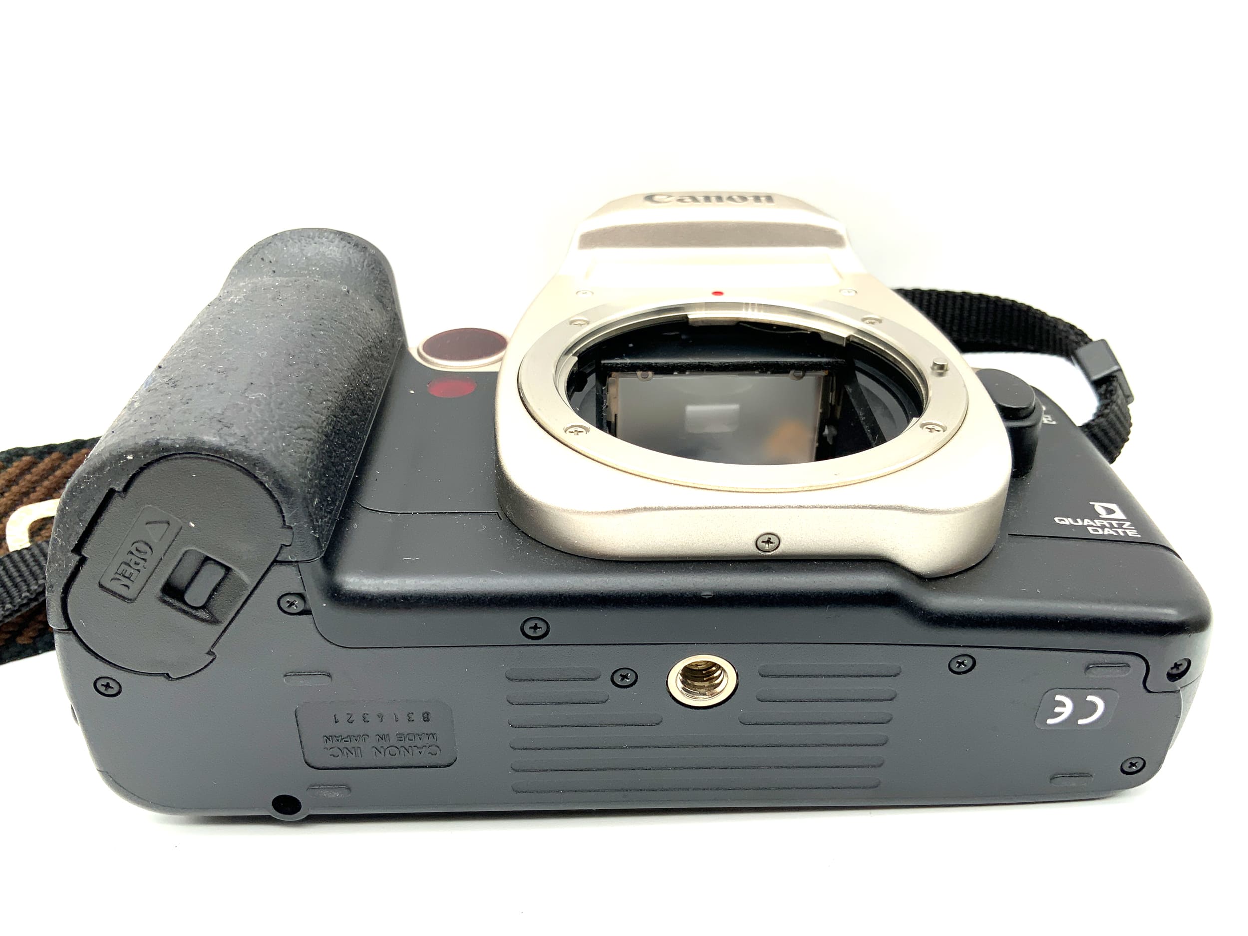 Boîtier reflex analogique Canon EOS 50E Quartz Date 35 mm (Canon EF)