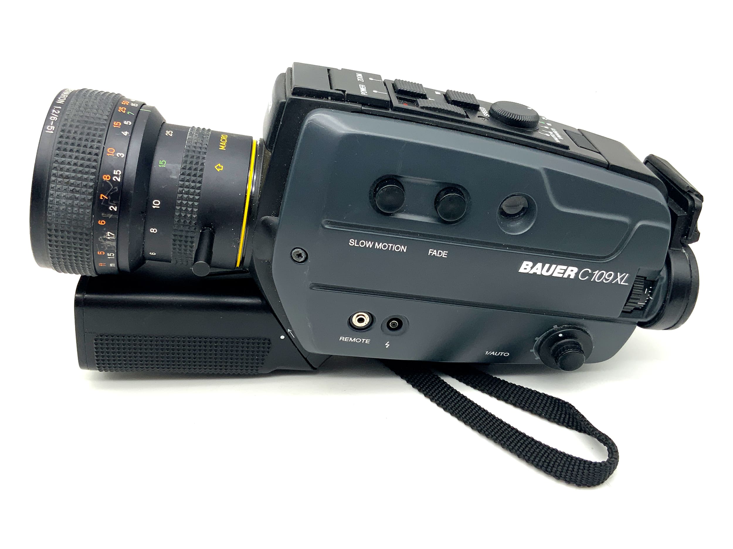 Caméra argentique Bauer C 109 XL avec objectif Macro-Neovaron 6-51 mm f/1.2 Super 8