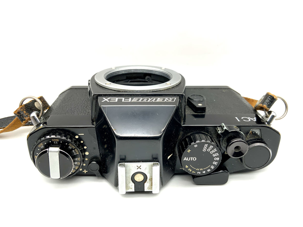 Boîtier d'appareil photo reflex argentique Revueflex AC I SLR 35 mm (M42) ; posemètre défectueux