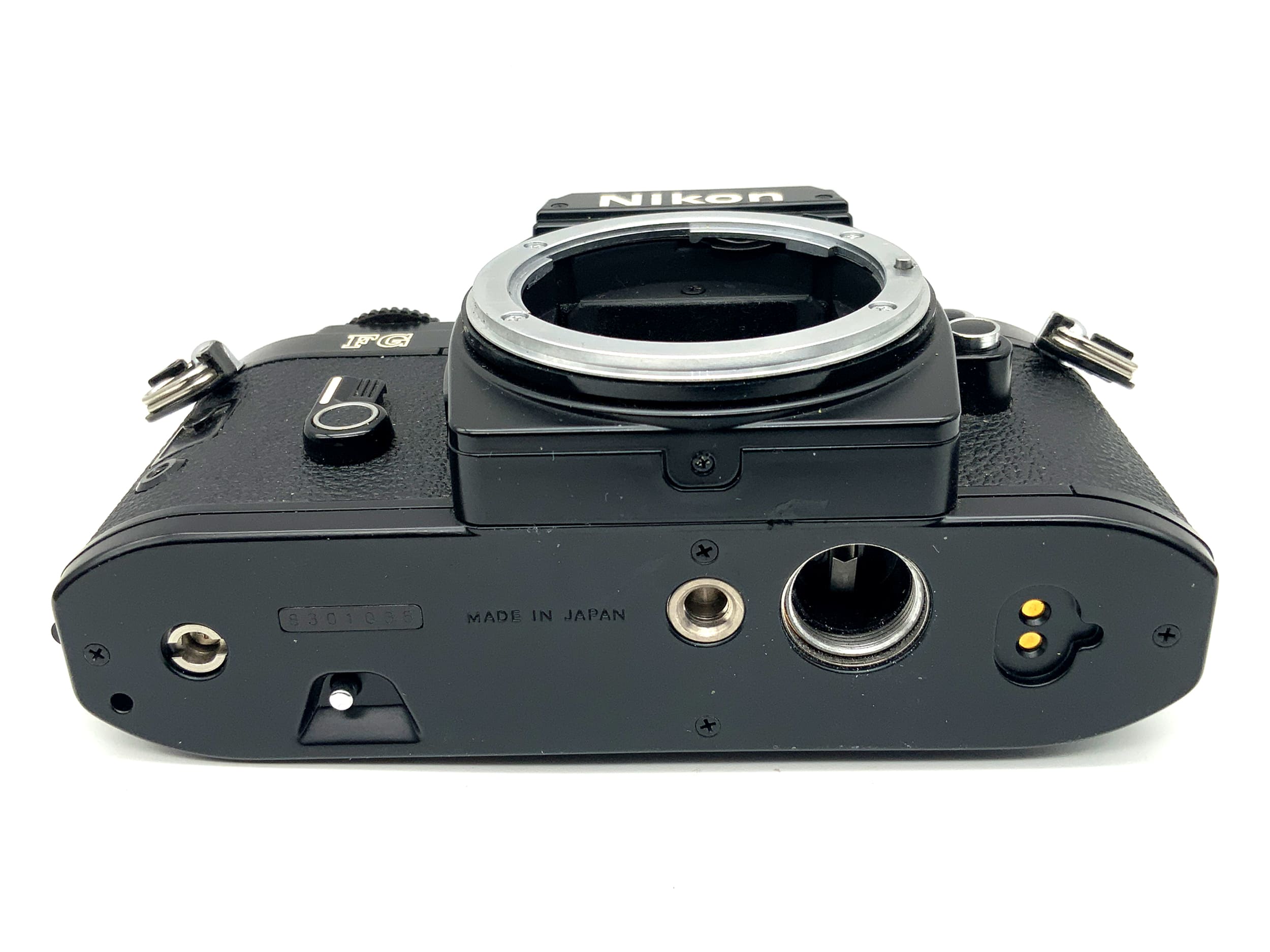 Nikon FG SLR 35mm analog SLR camera body (Nikon F)