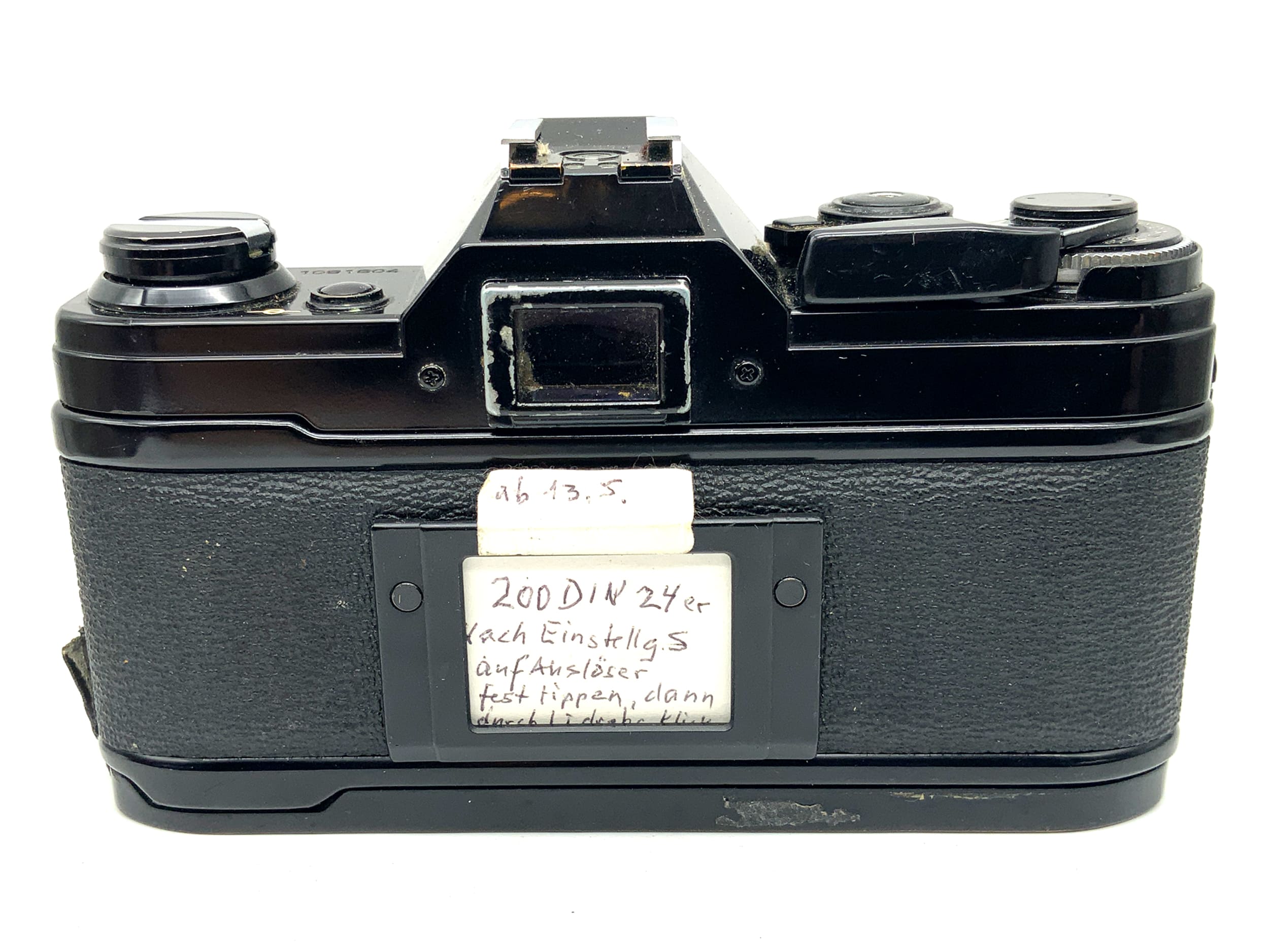 Canon AE-1 SLR 35mm analog SLR camera body (Canon FD)