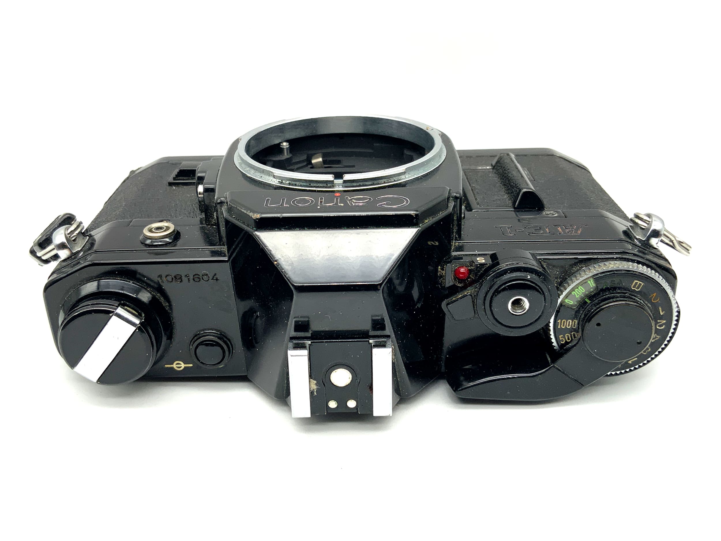 Canon AE-1 SLR 35mm analog SLR camera body (Canon FD)