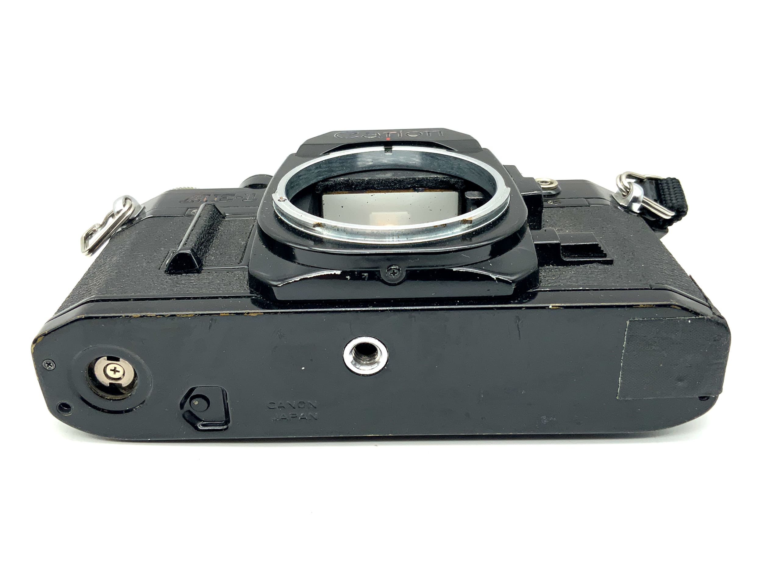 Canon AE-1 SLR 35mm analog SLR camera body (Canon FD)