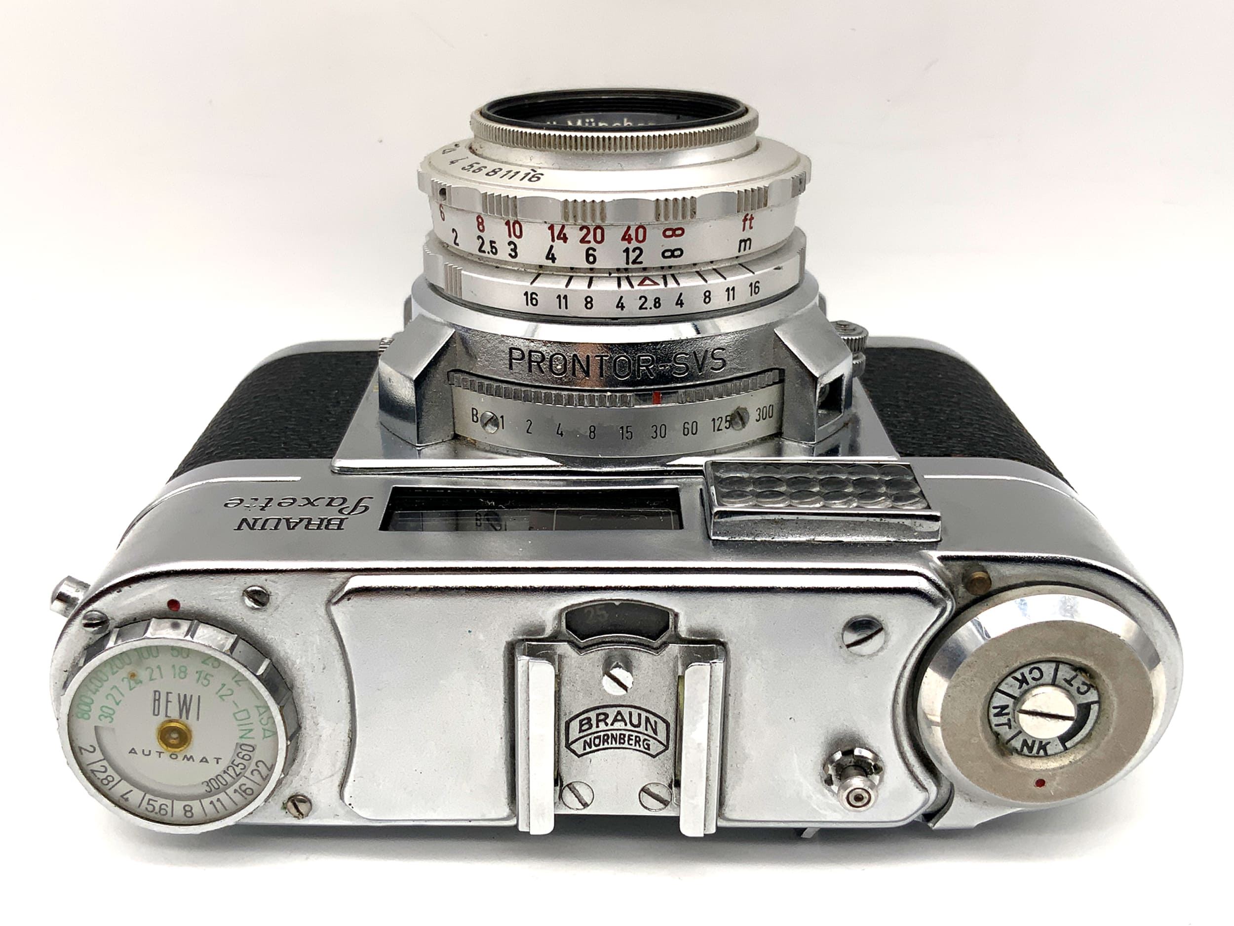 Braun Paxette II BL viewfinder camera with Steinheil Cassarit 1:2.8 50mm analog camera