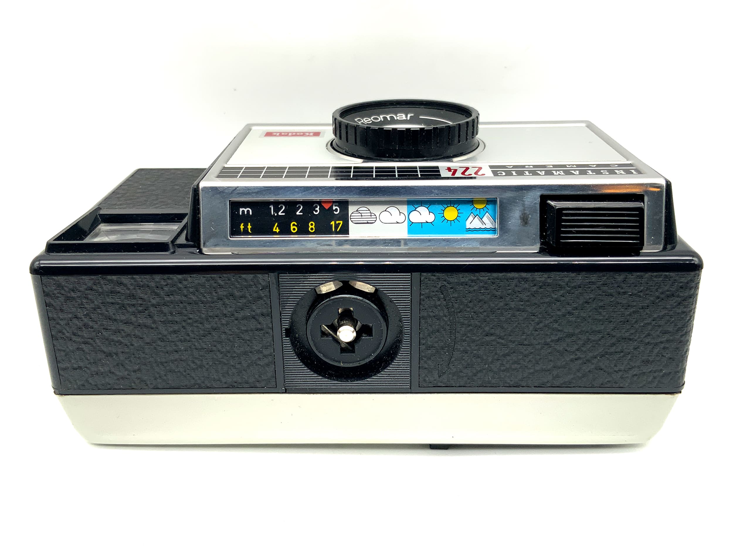 Kodak Instamatic 224 viewfinder camera with Reomar compact camera analog camera